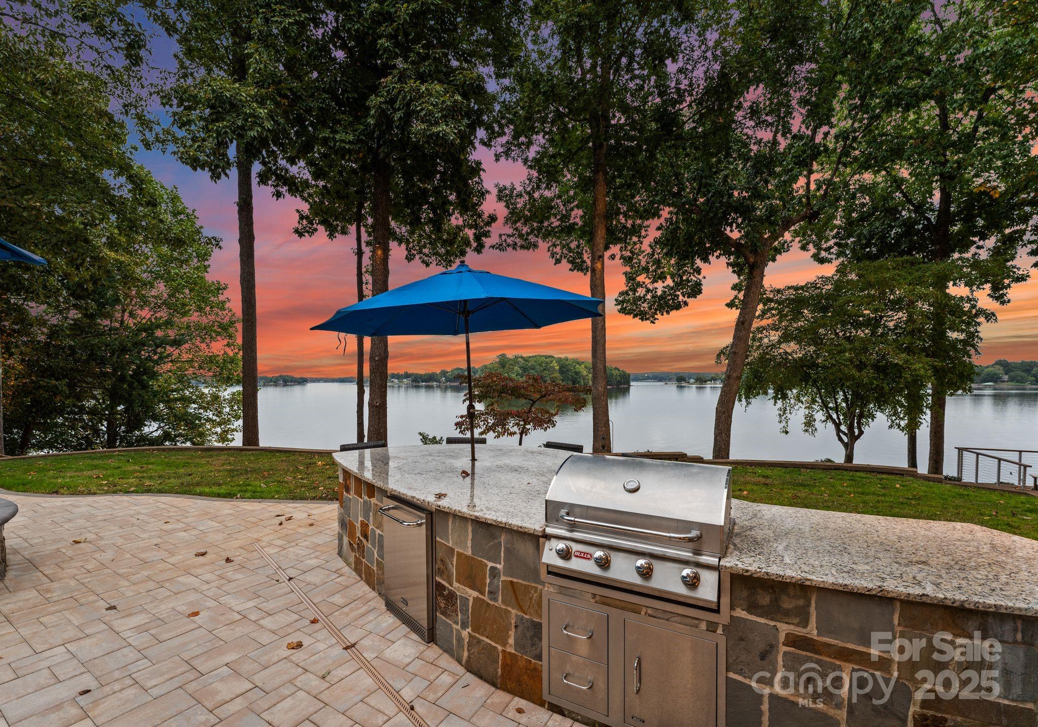 115 Emerald Point Lane