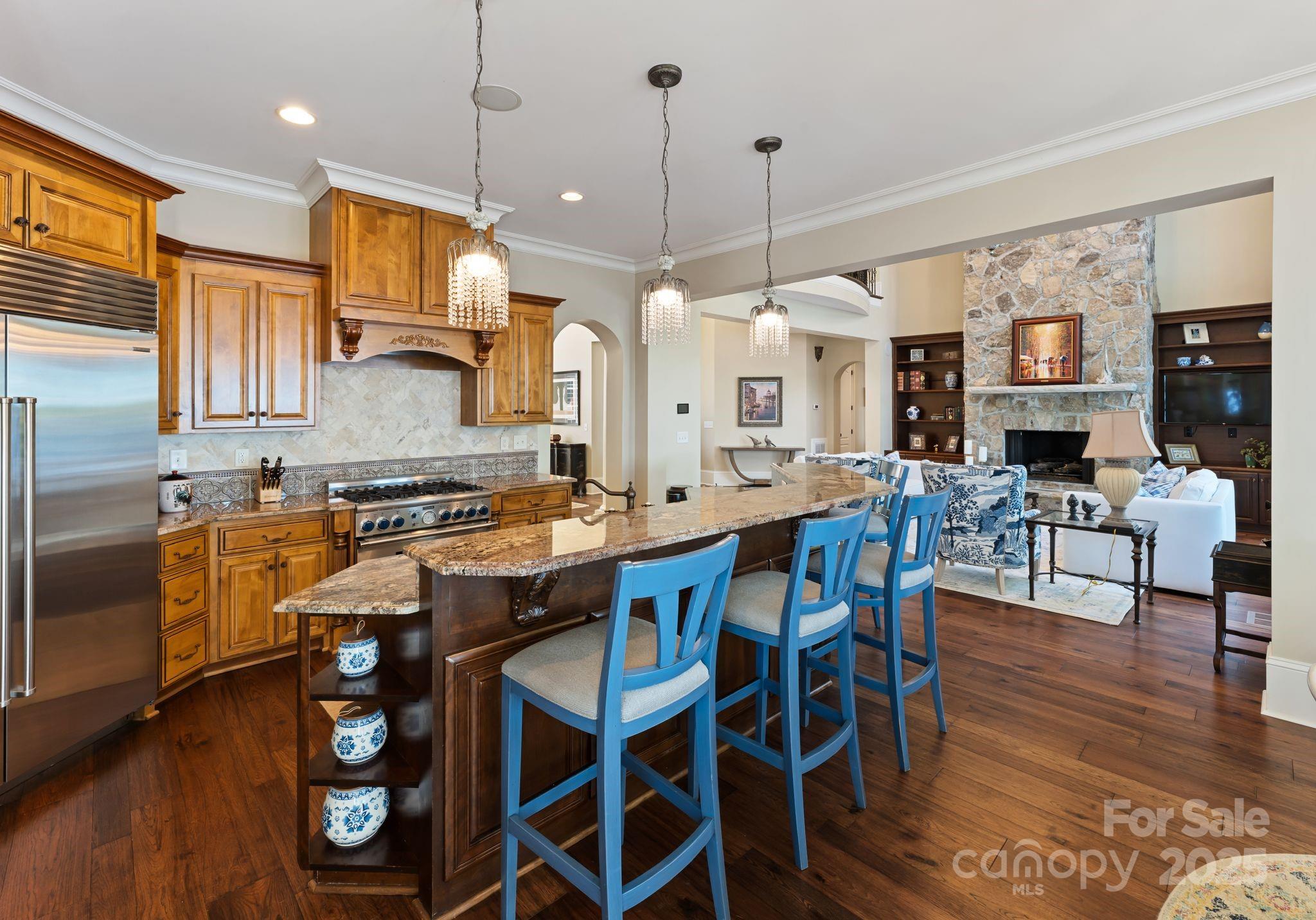 115 Emerald Point Lane