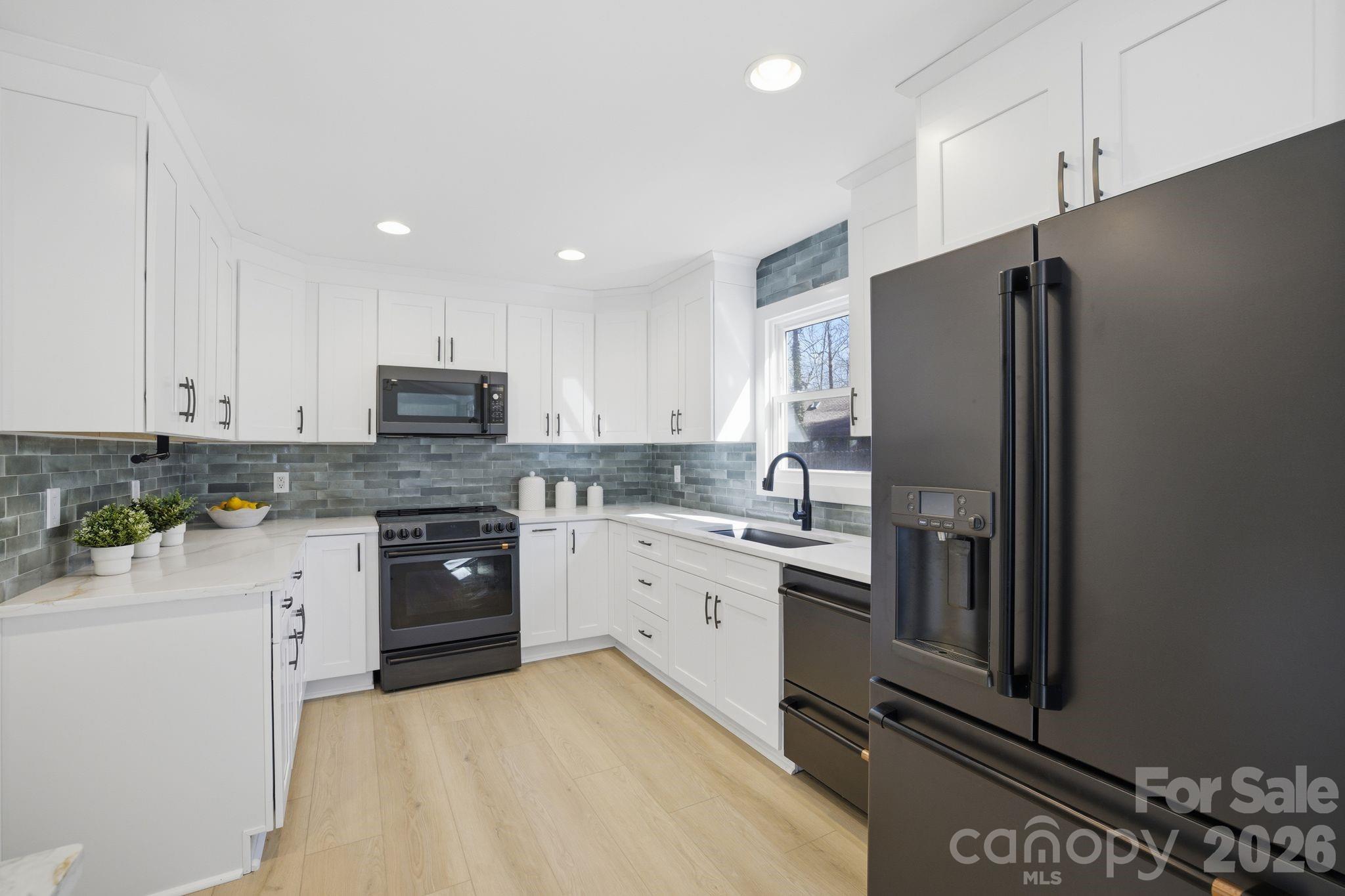 21326 Sandy Cove Road