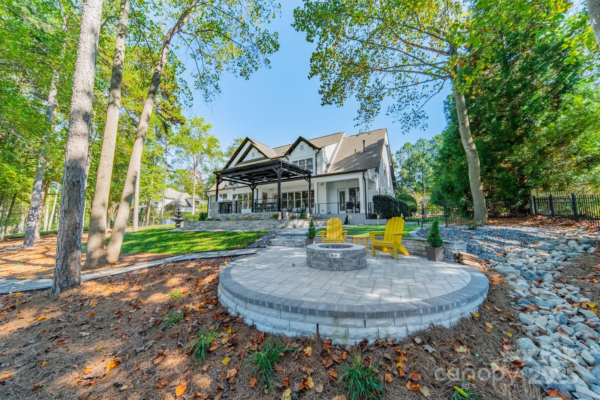 1946 Brawley School Road