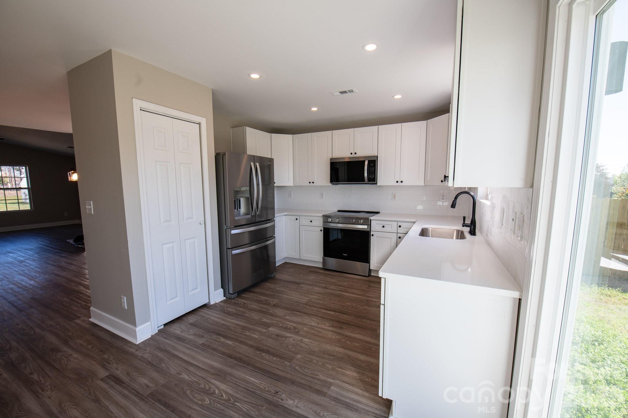 11055 Thousand Oaks Drive