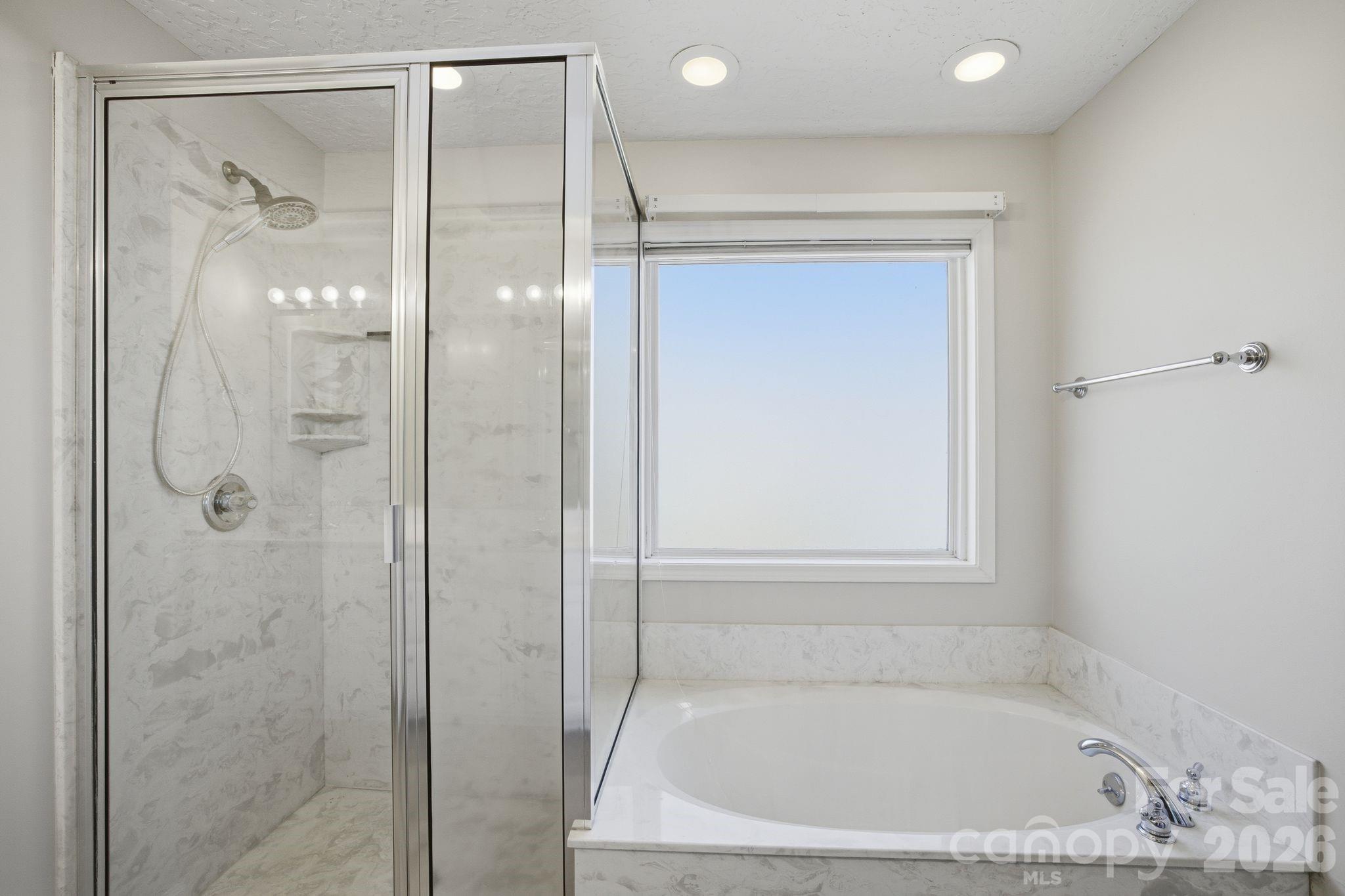 9372 Island Point Road