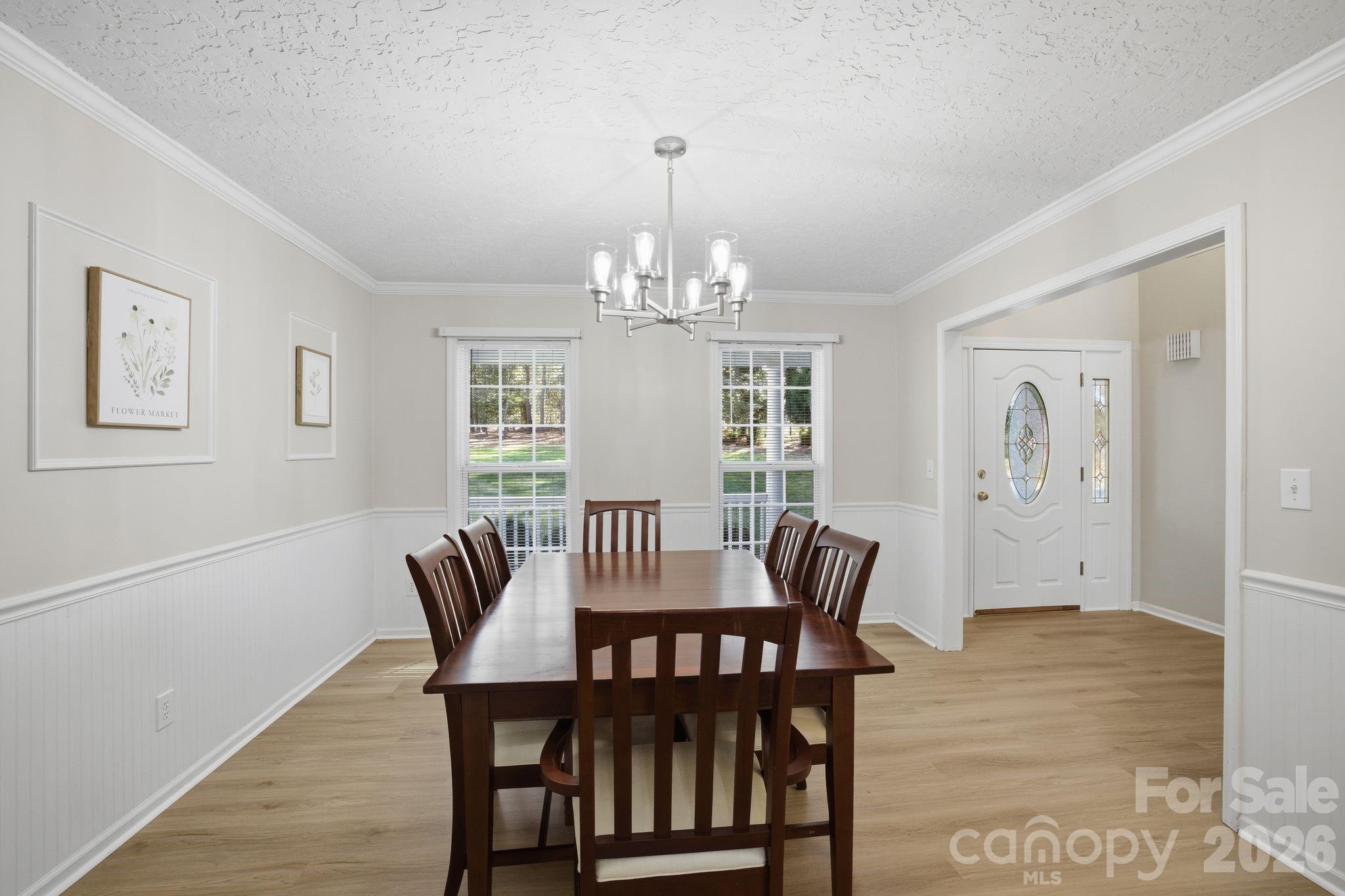 9372 Island Point Road