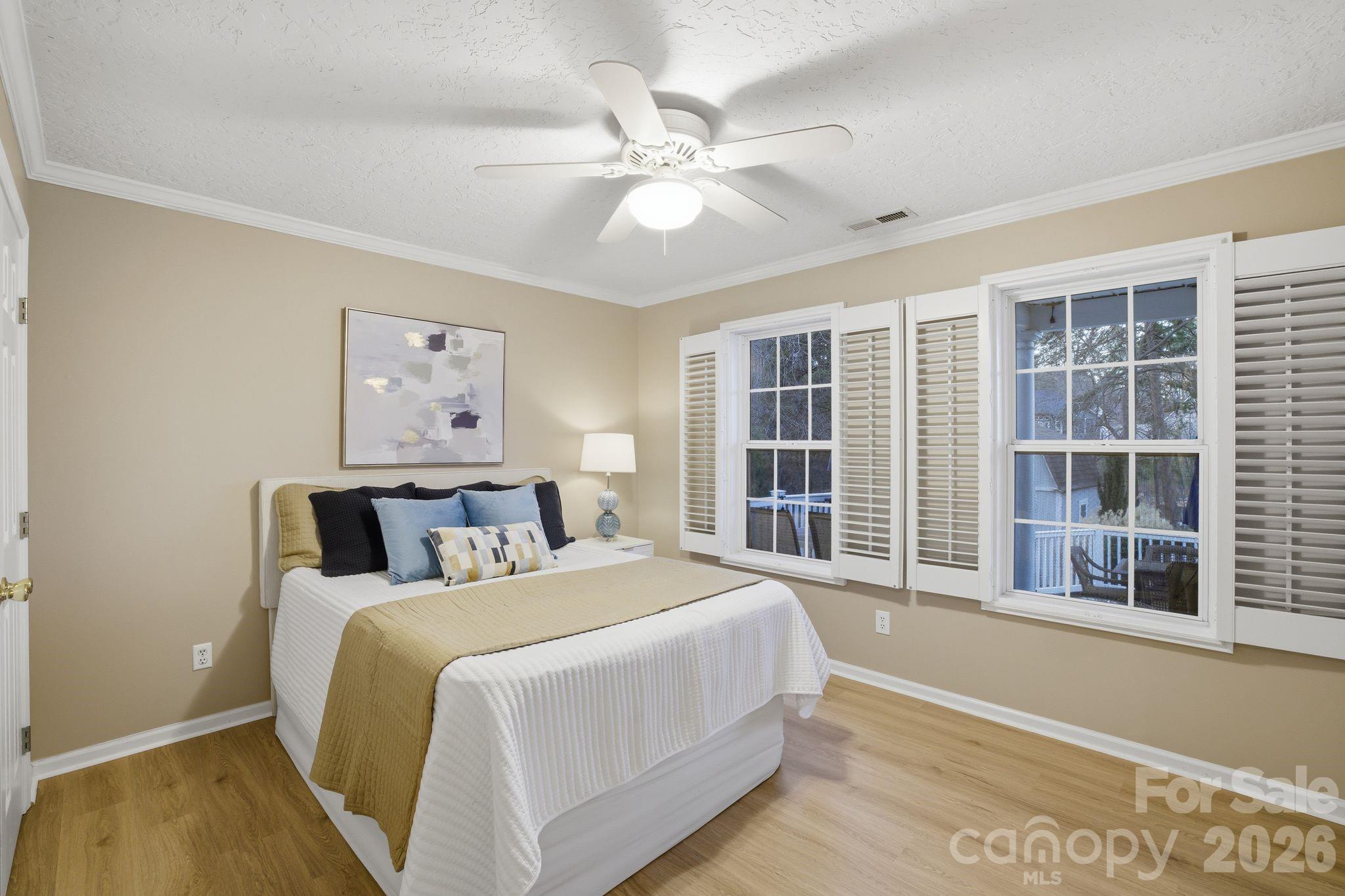 9372 Island Point Road