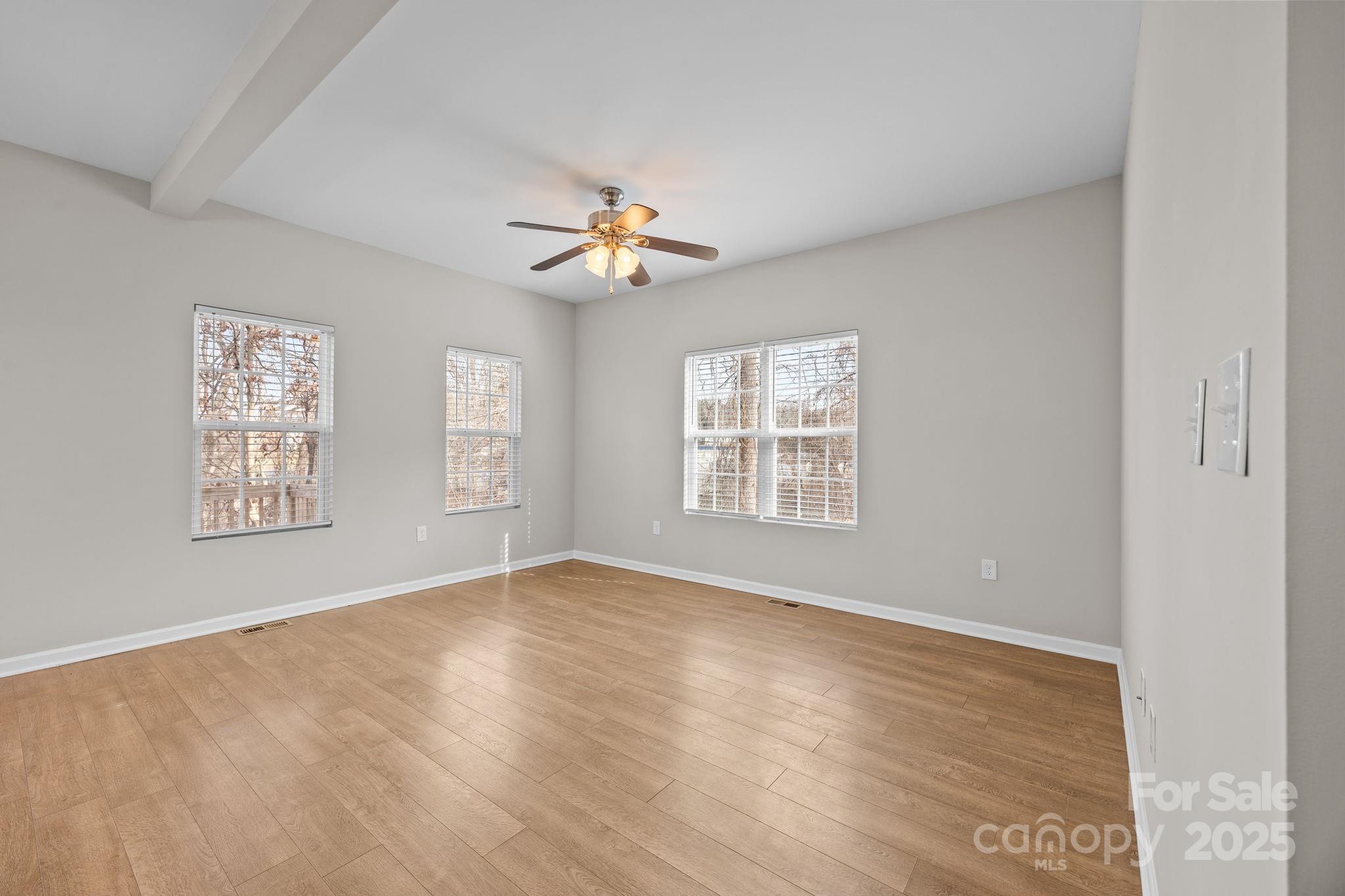 115 Lookout Point Place