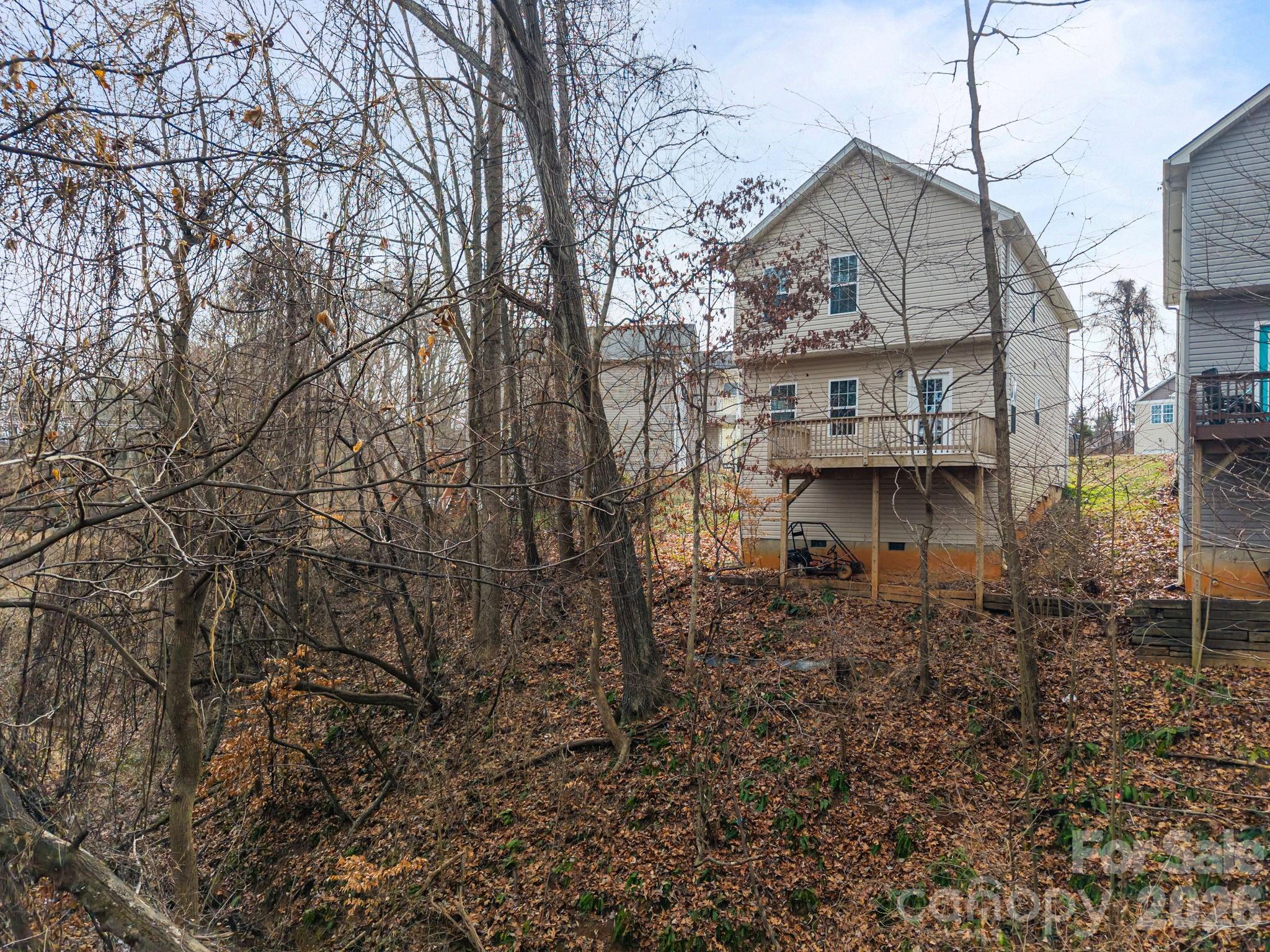 115 Lookout Point Place