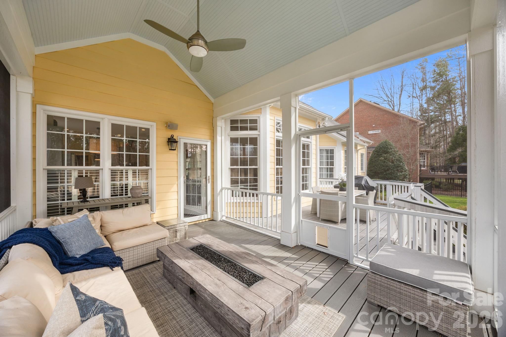 10018 Devonshire Drive