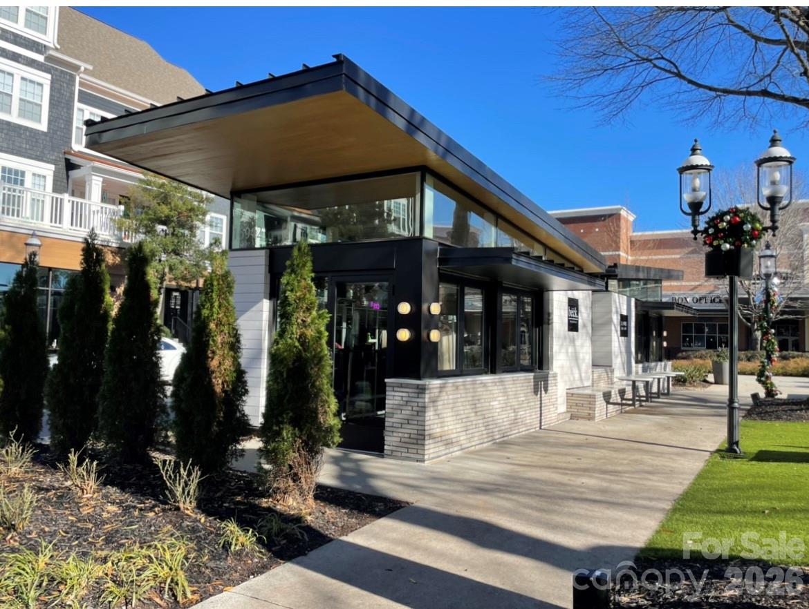 10018 Devonshire Drive