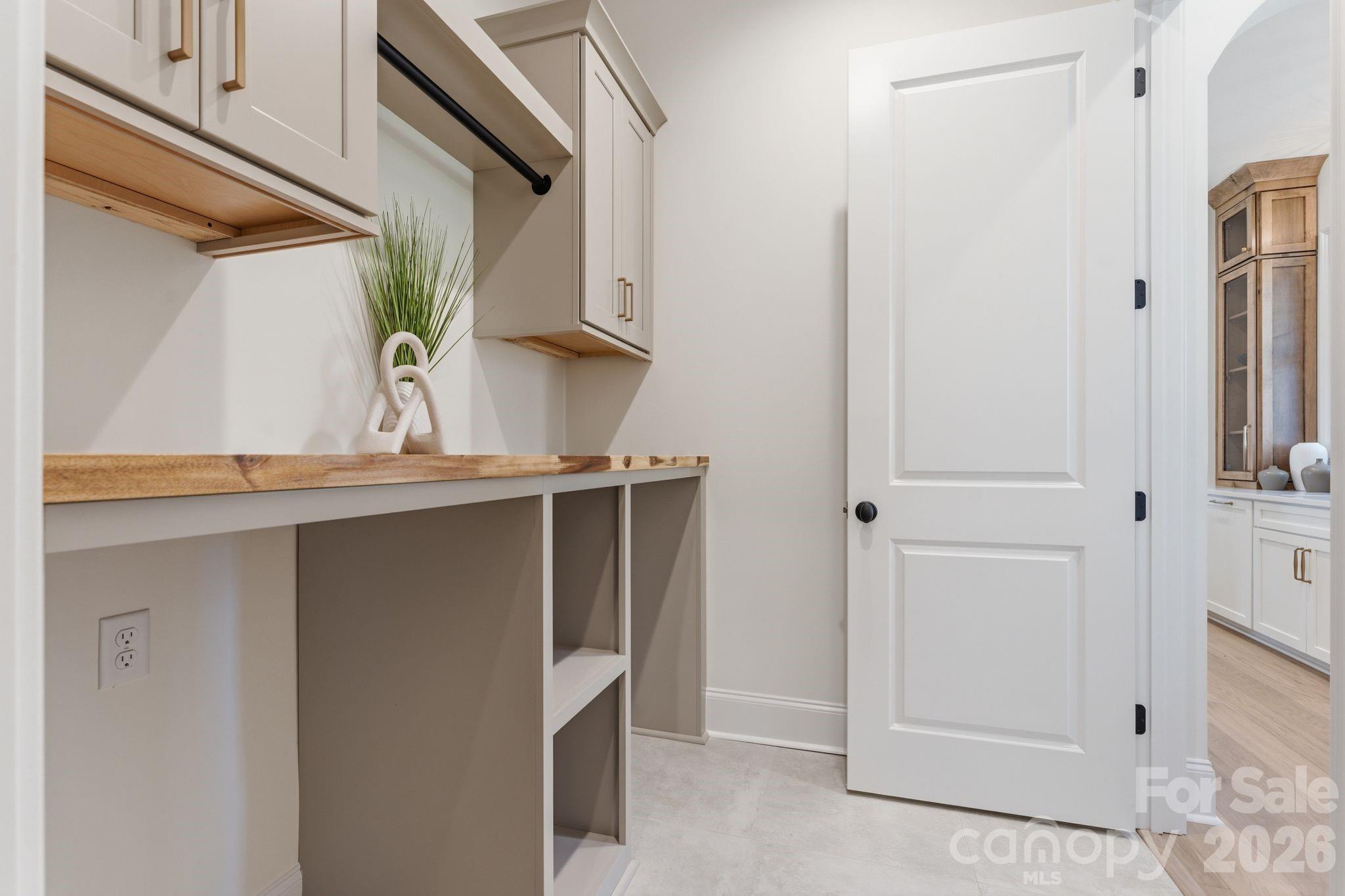 6528 Great Blue Path Unit: 2