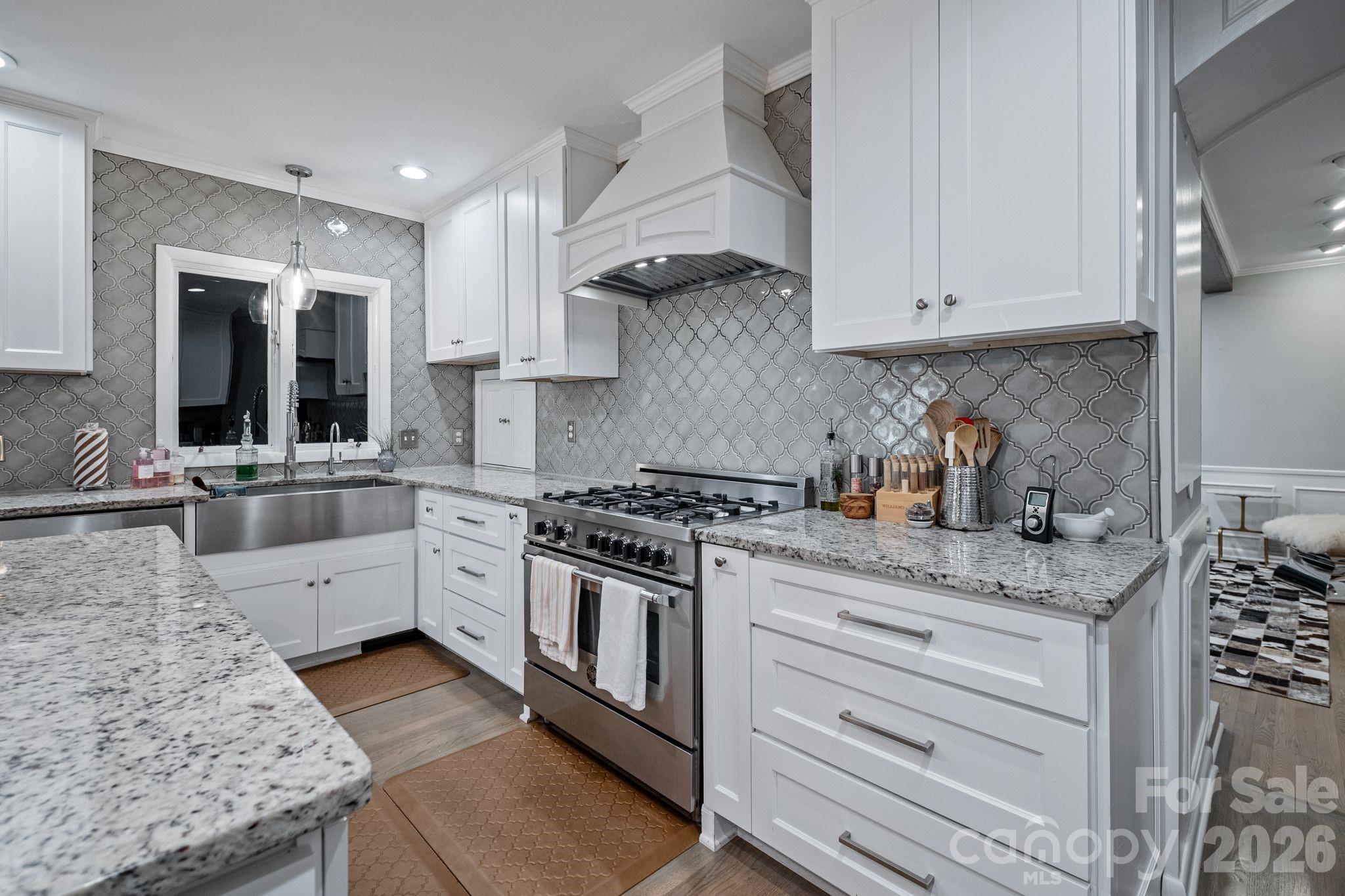 2082 2nd Street Drive NW