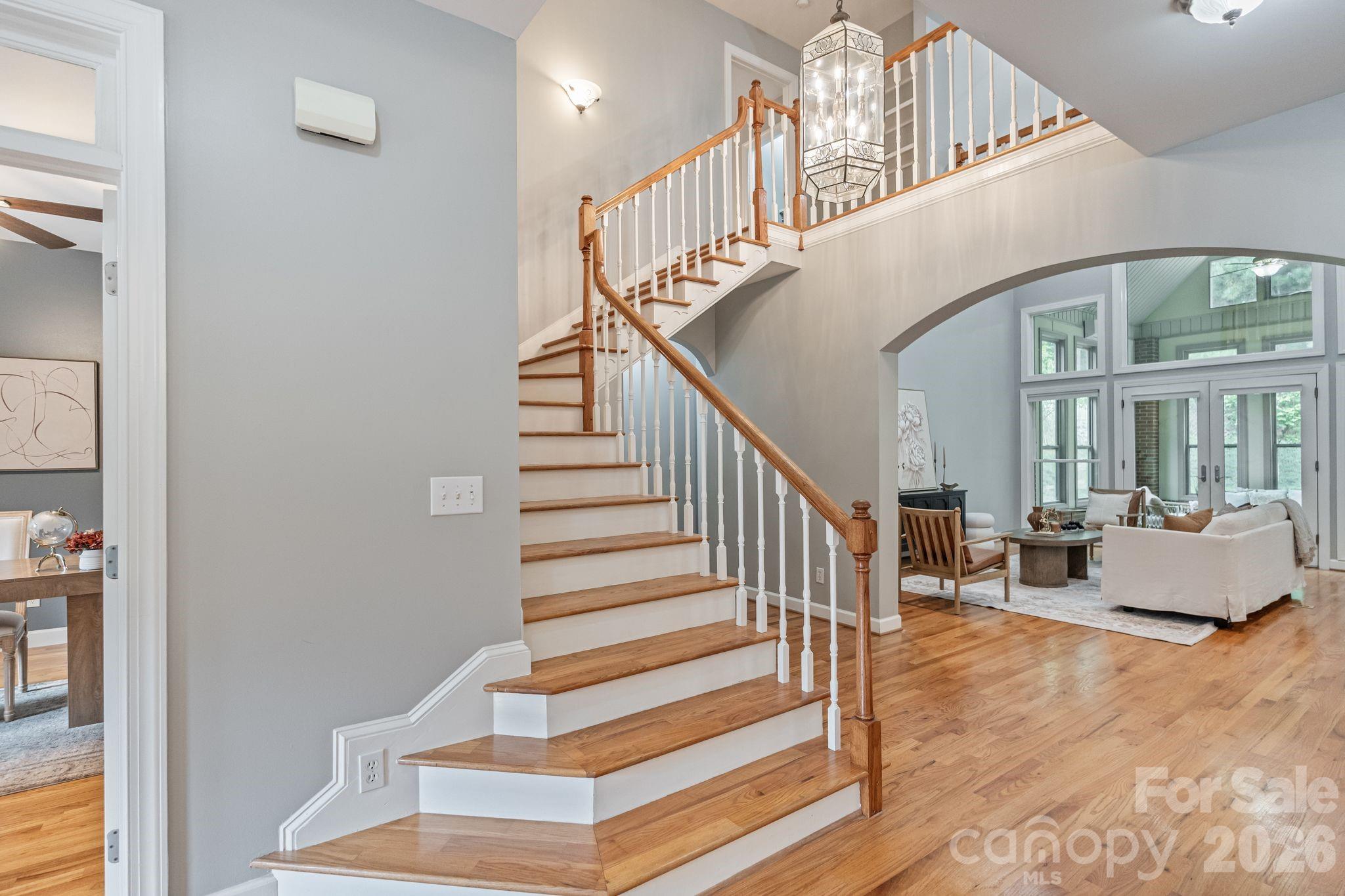 182 Broadview Circle