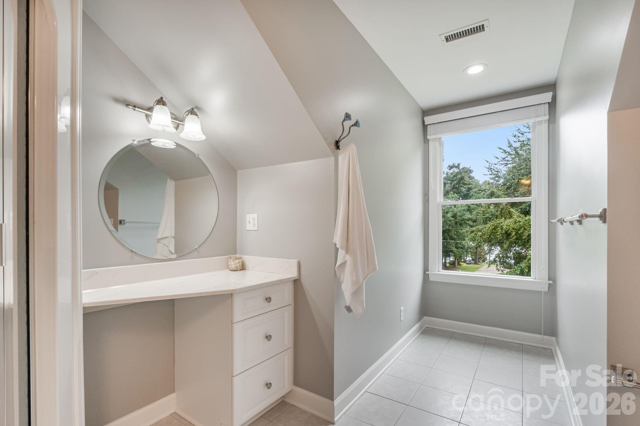 182 Broadview Circle