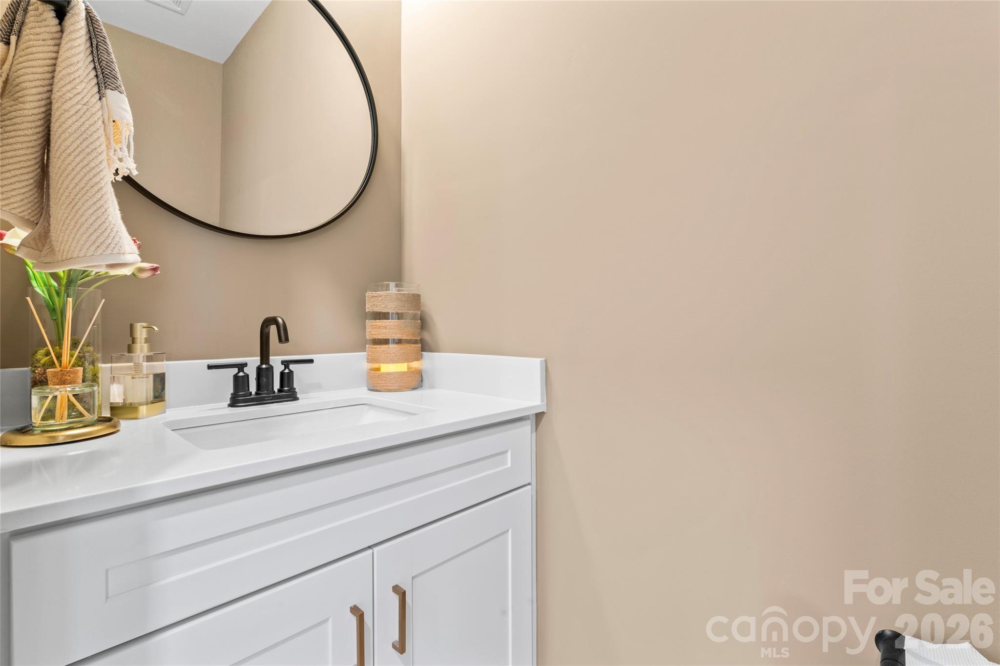 516 Mystic Park Alley Unit: 3