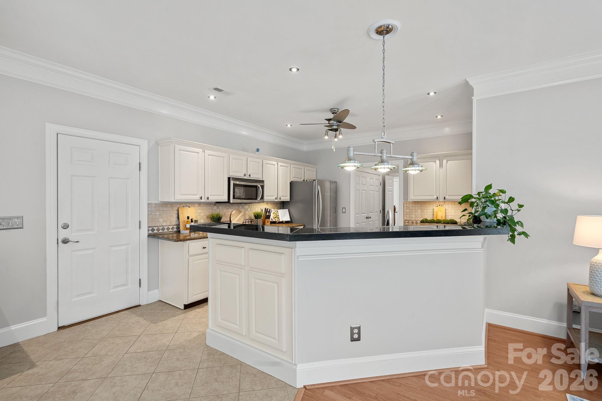 115 Pine Cliff Lane