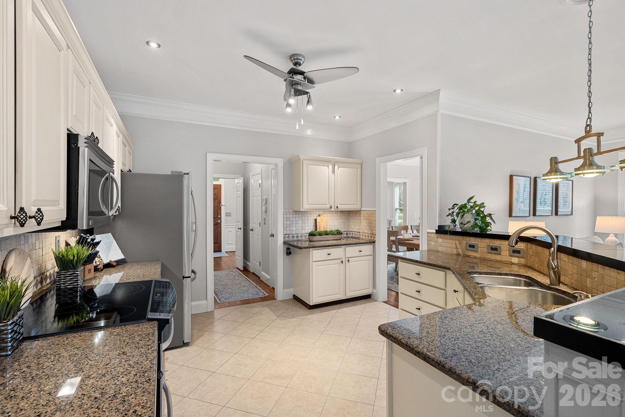 115 Pine Cliff Lane