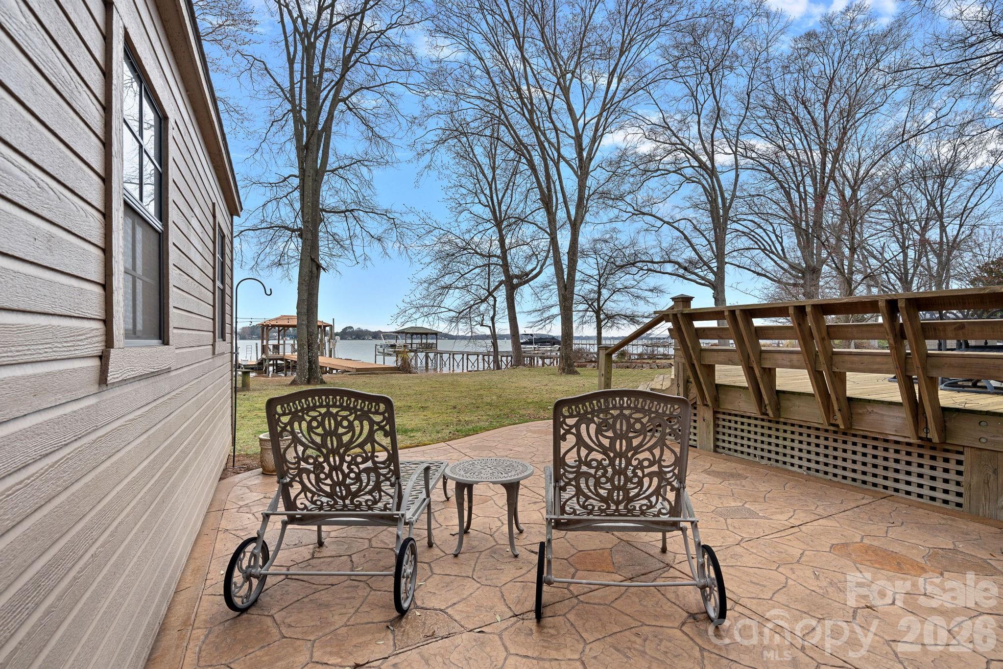 18019 Whispering Oaks Drive