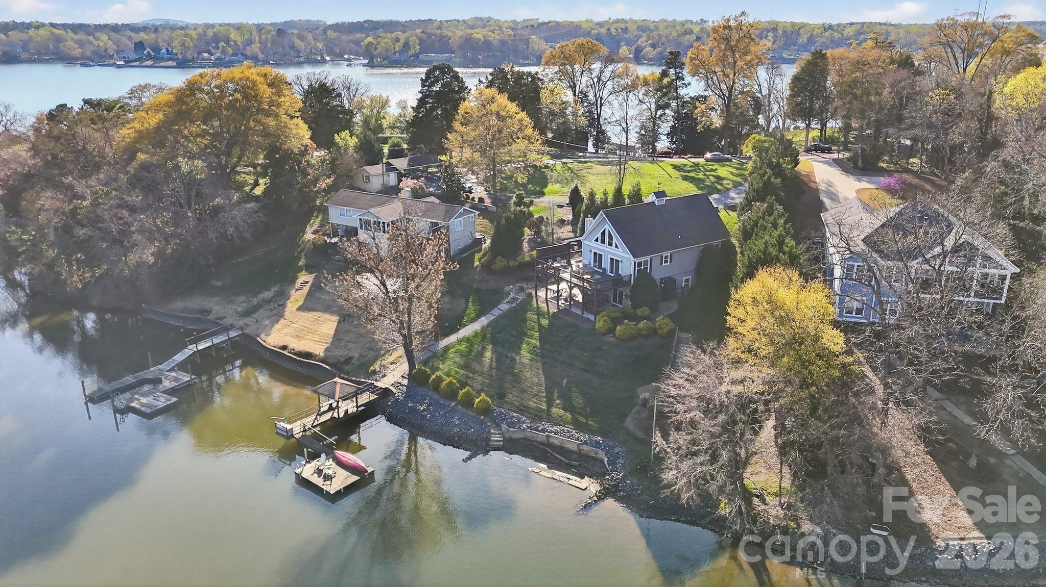 8428 Island Point Road