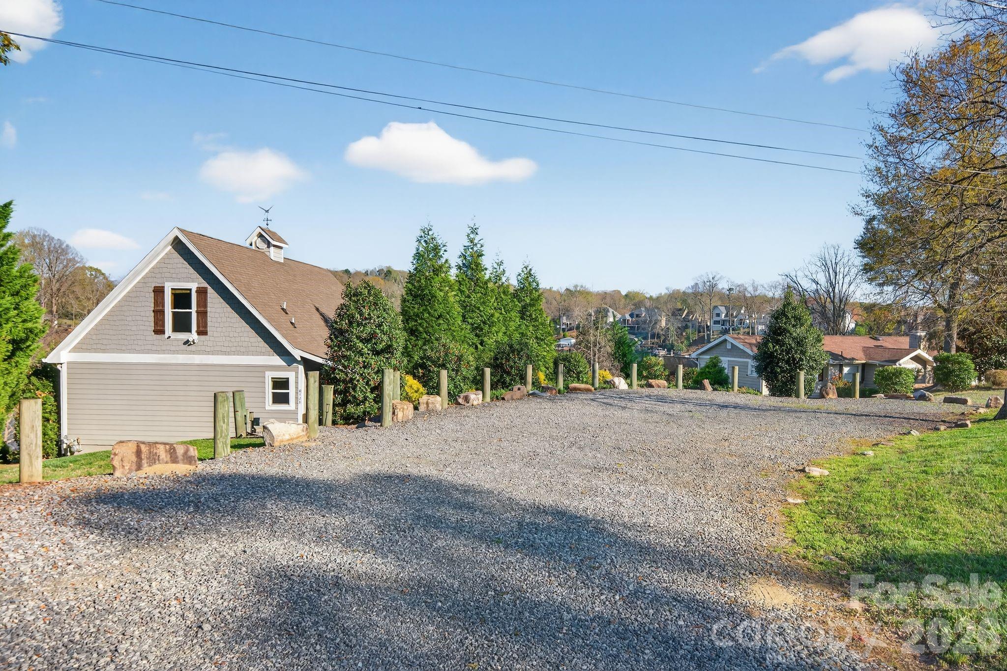 8428 Island Point Road