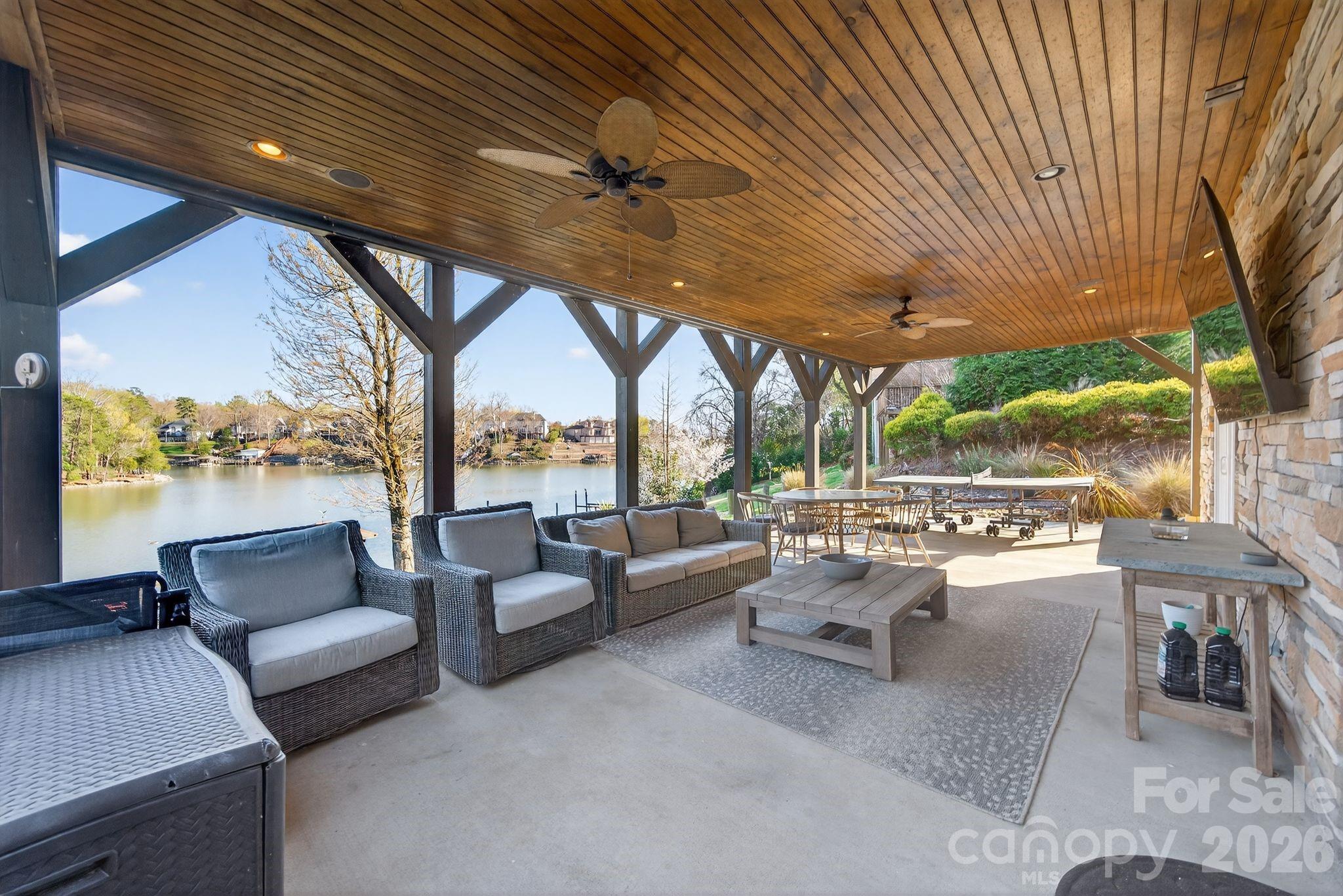 8428 Island Point Road