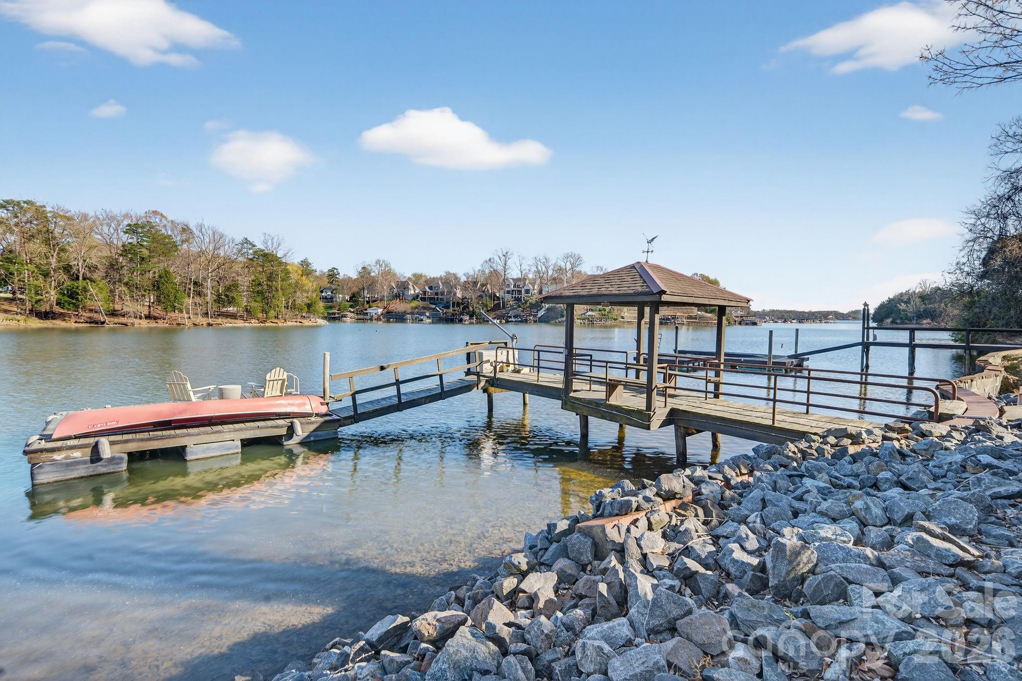 8428 Island Point Road