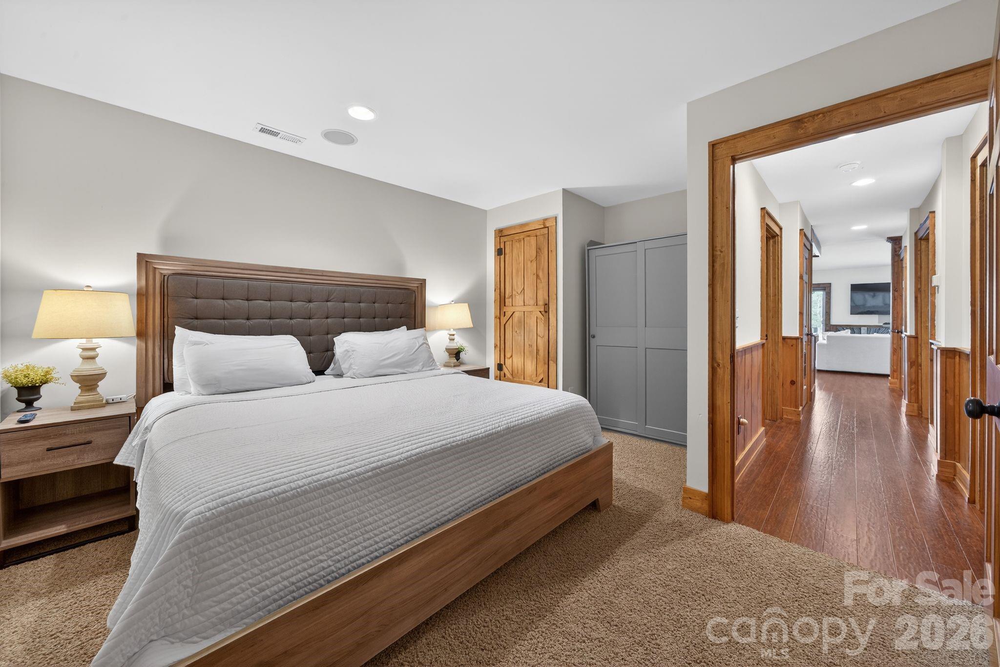 8428 Island Point Road