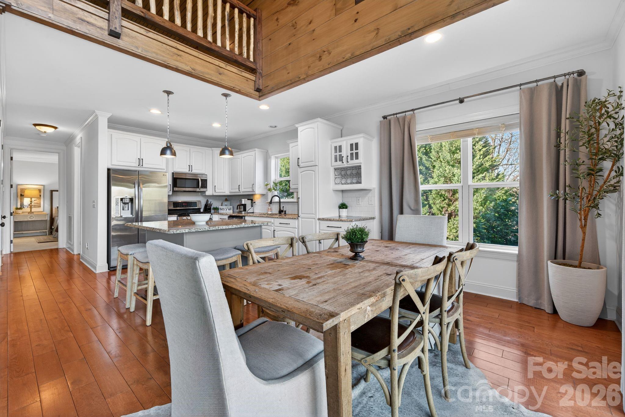 8428 Island Point Road