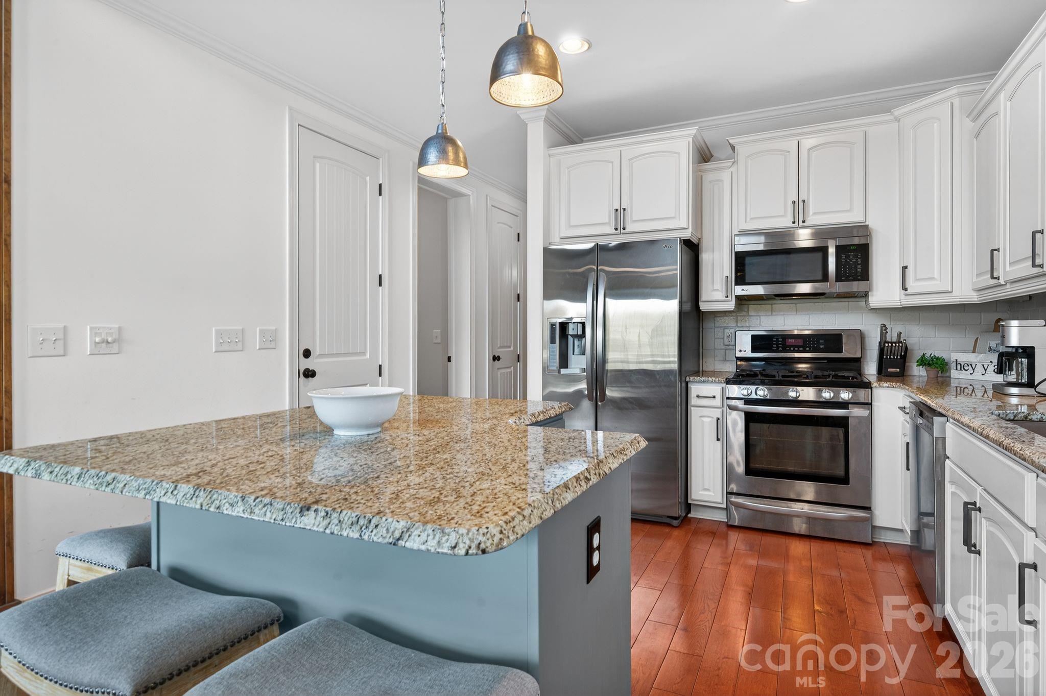 8428 Island Point Road