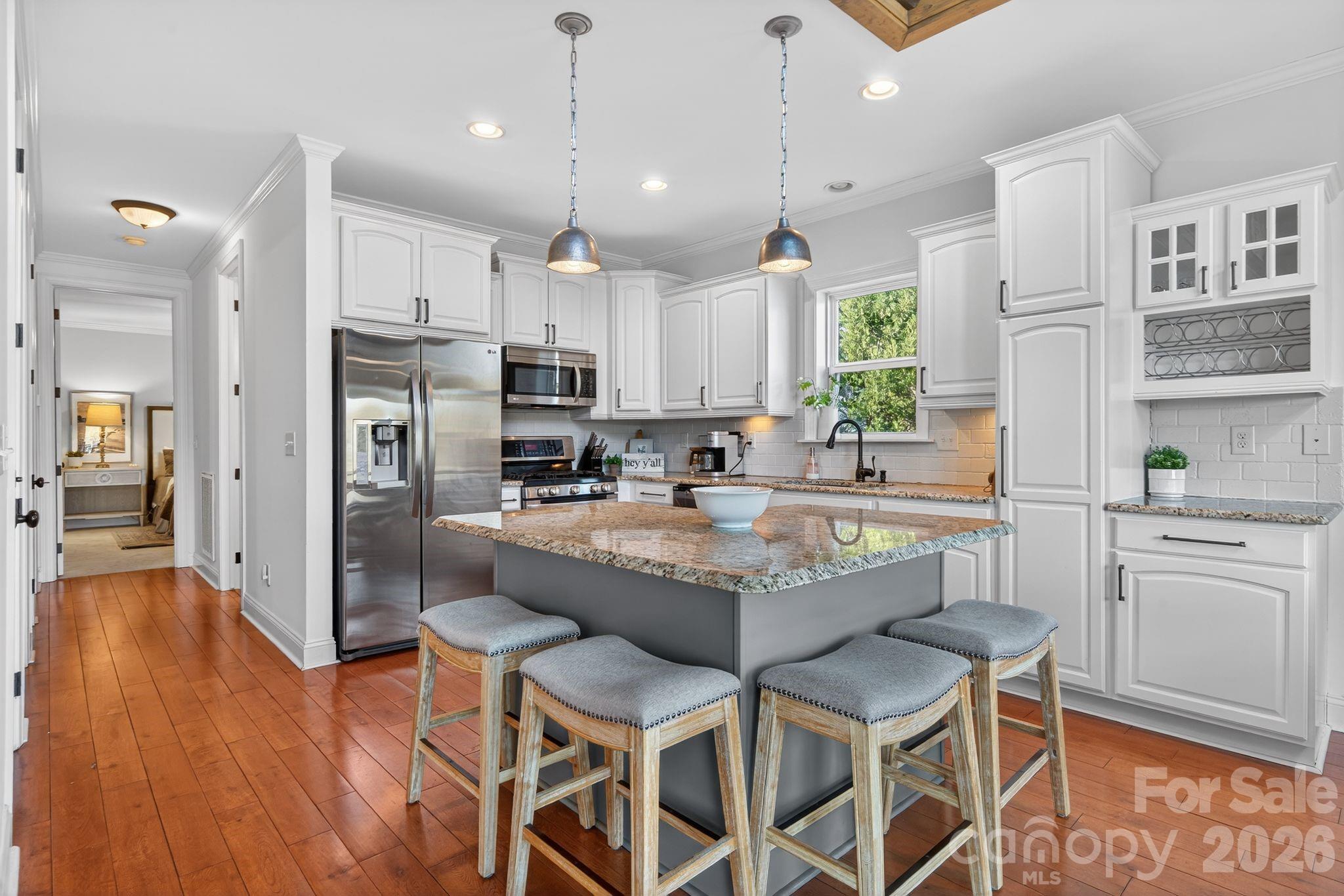 8428 Island Point Road