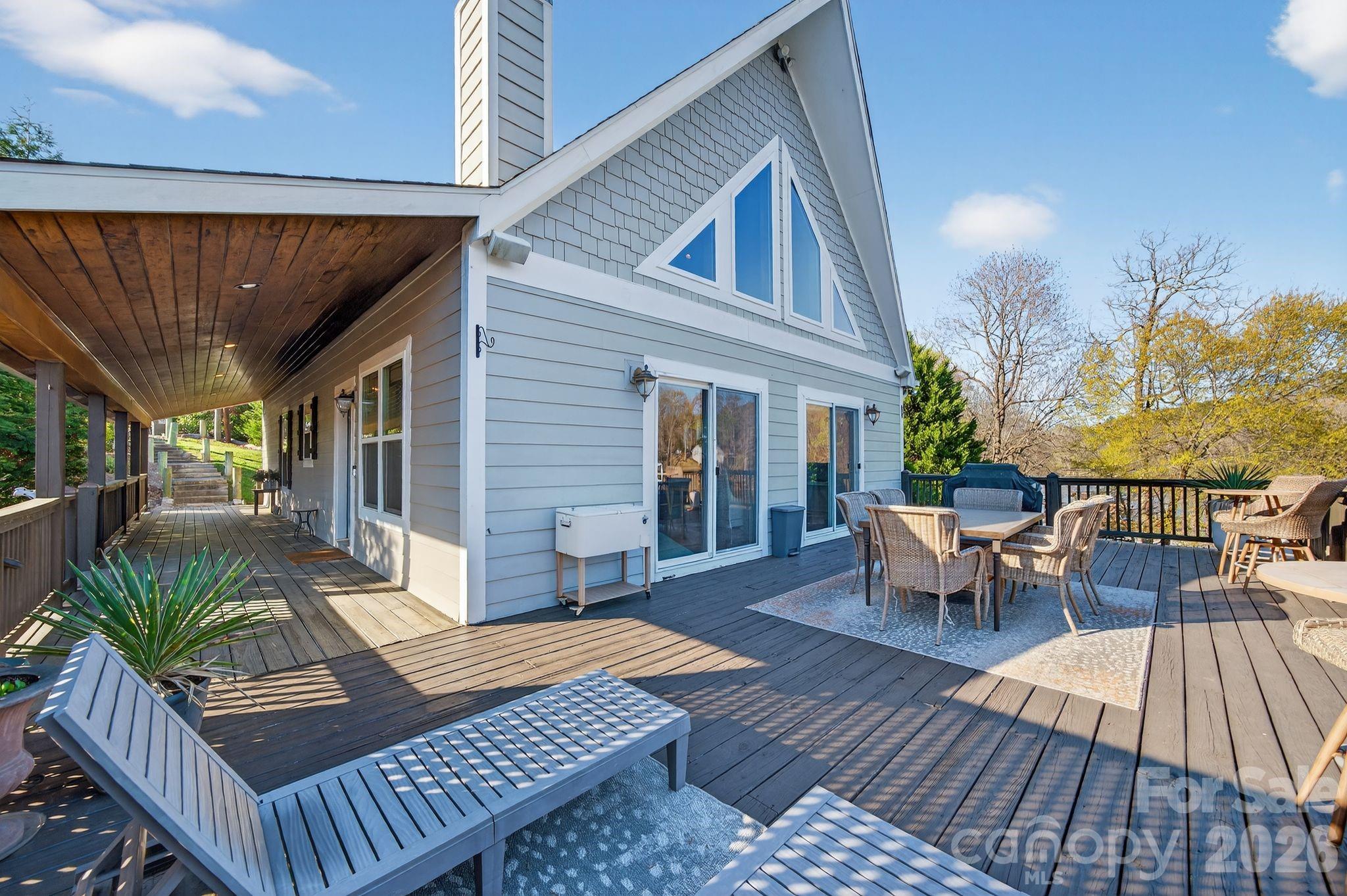 8428 Island Point Road