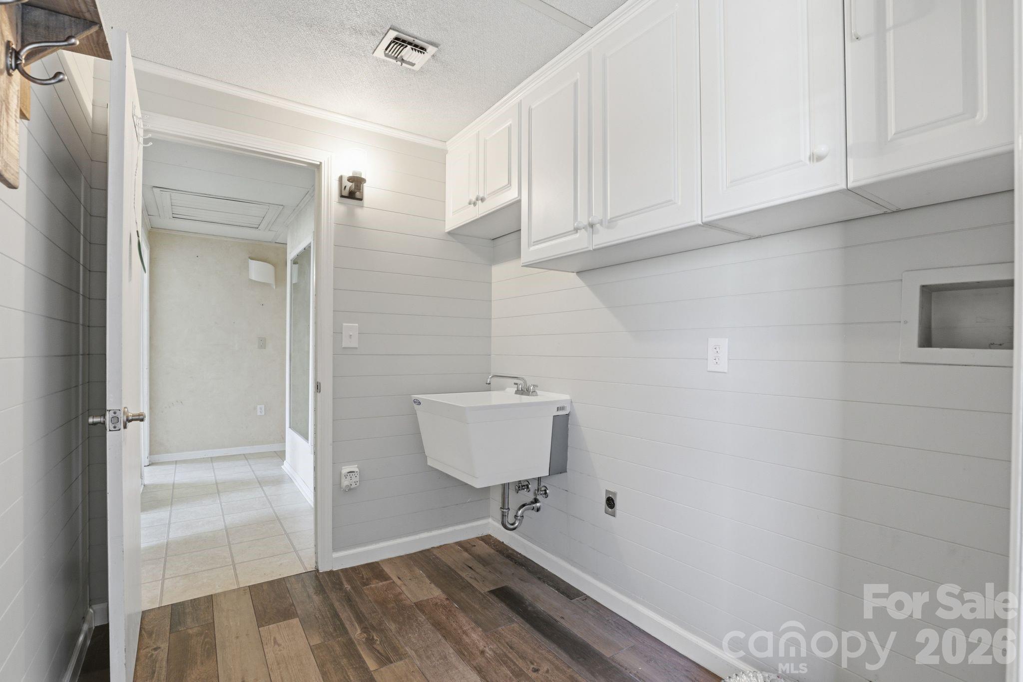 236 Apache Road