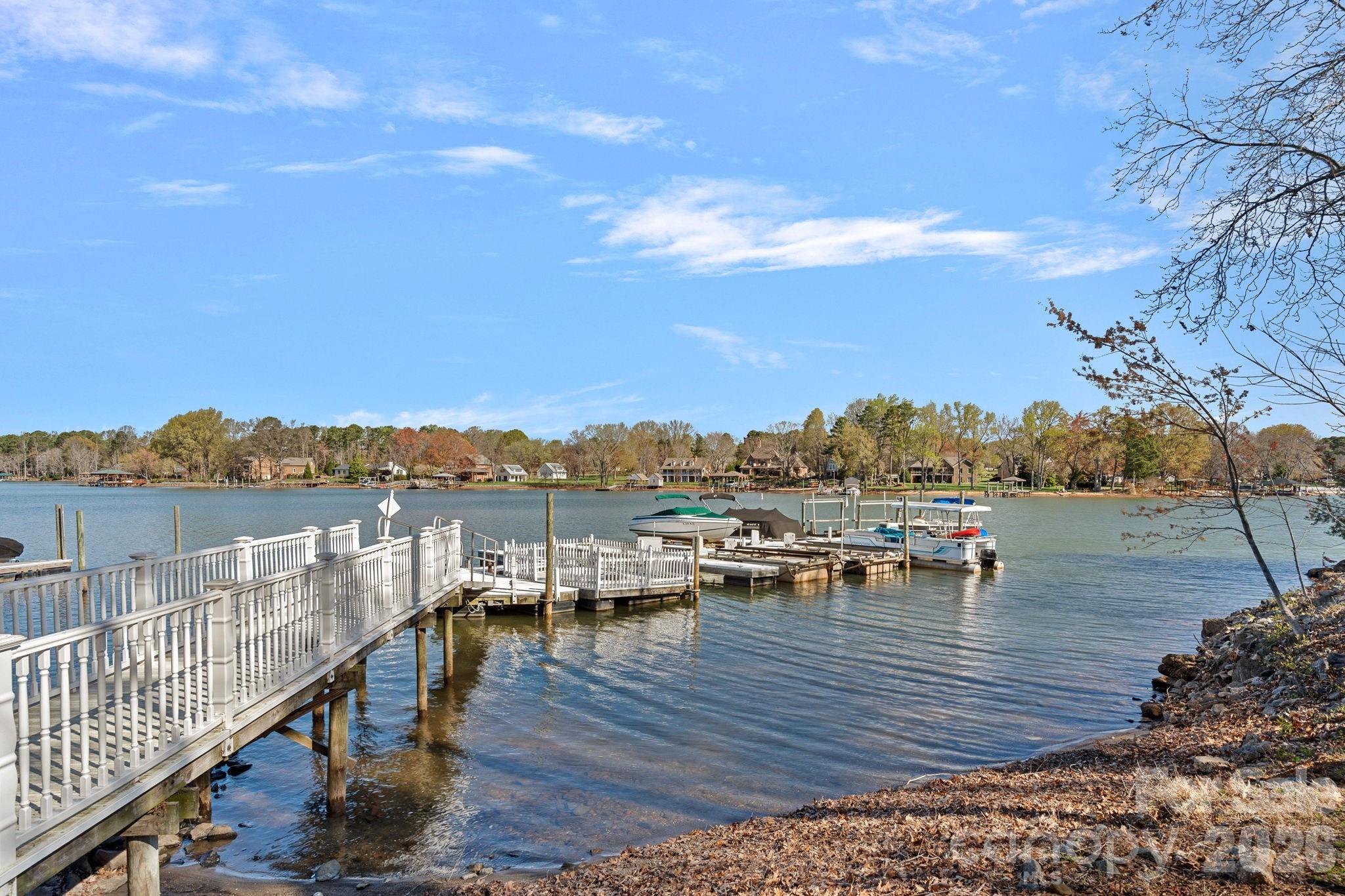 134 Lawrence Tee Lane