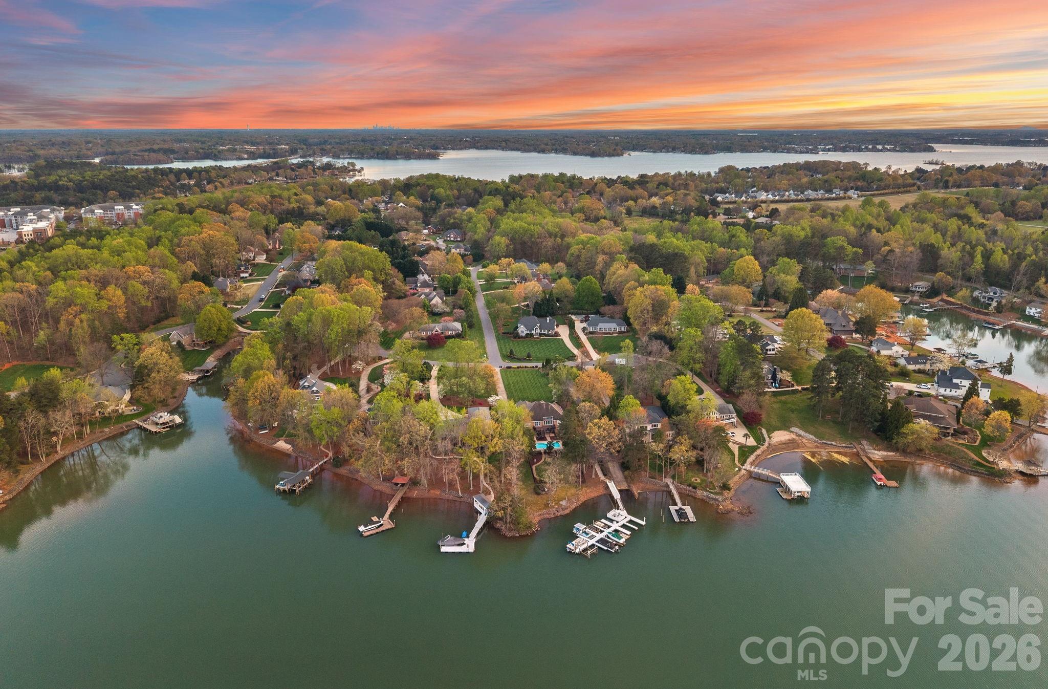 134 Lawrence Tee Lane