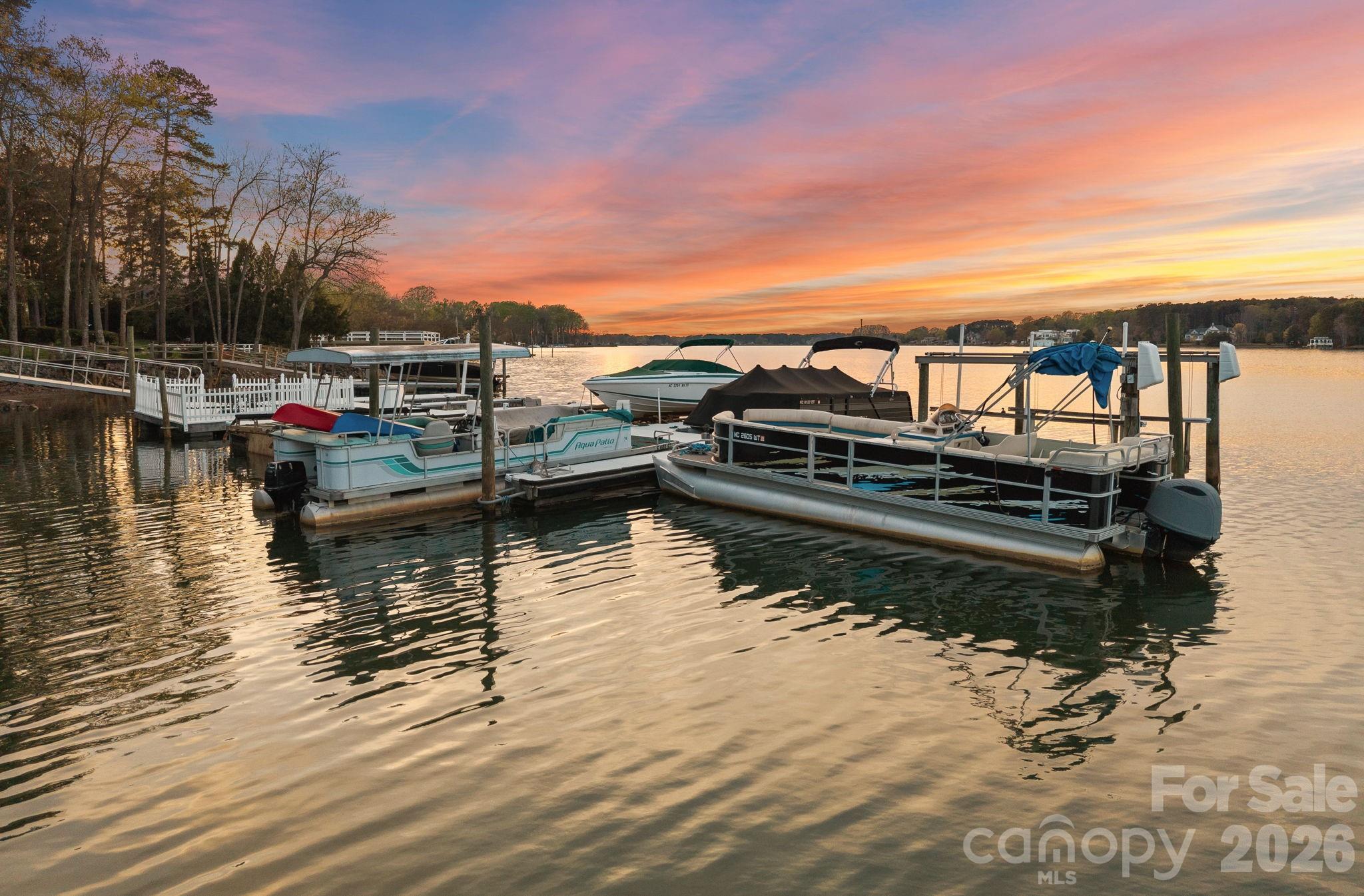 134 Lawrence Tee Lane