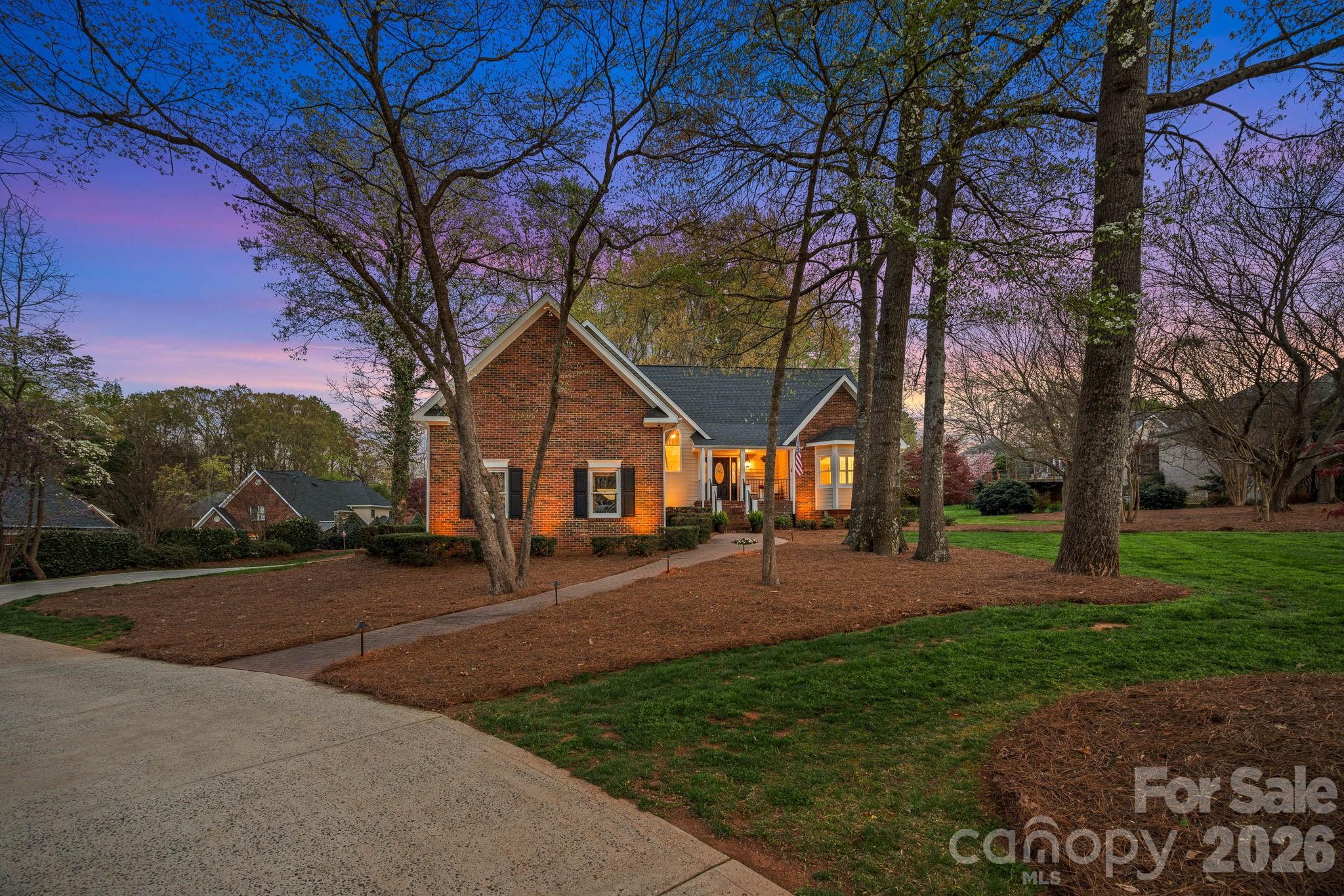 134 Lawrence Tee Lane