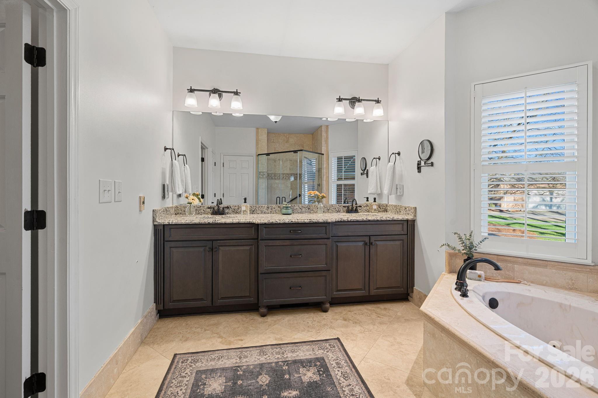 134 Lawrence Tee Lane