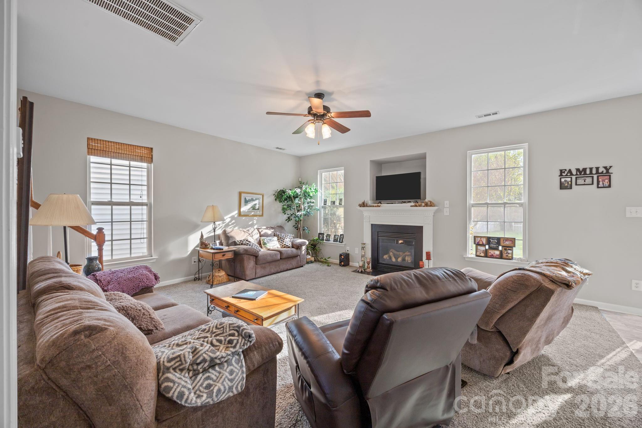 124 Wedge View Way
