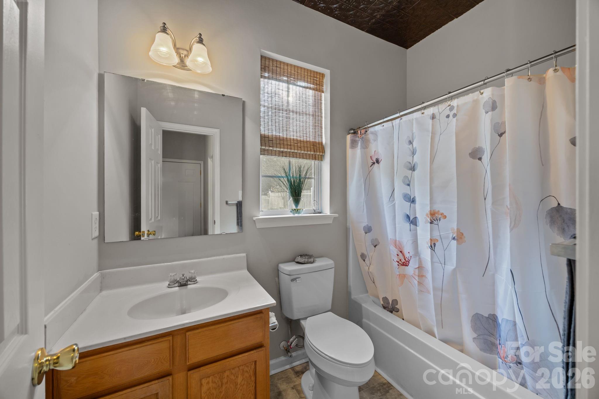 124 Wedge View Way