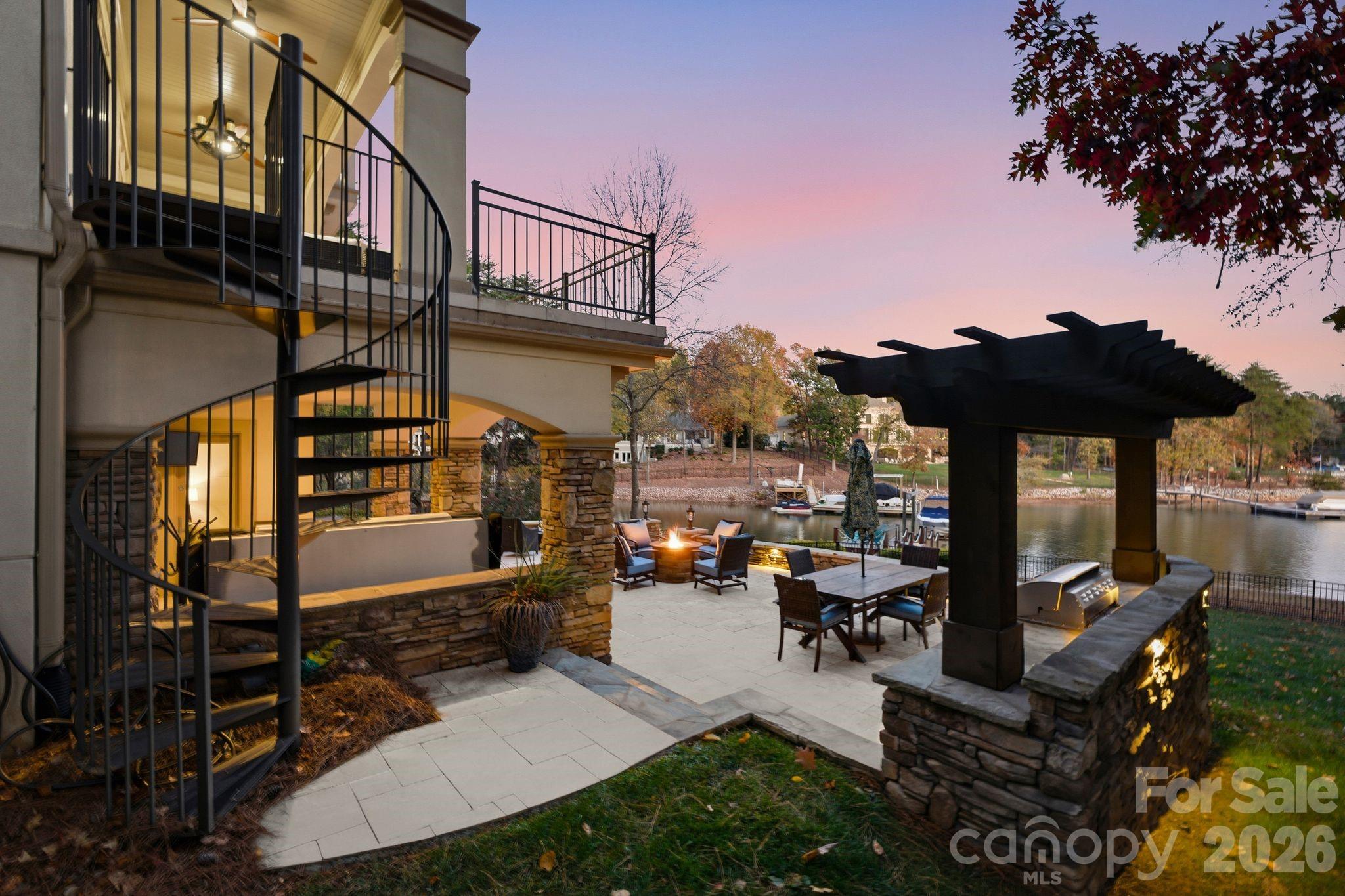 128 Brownstone Drive