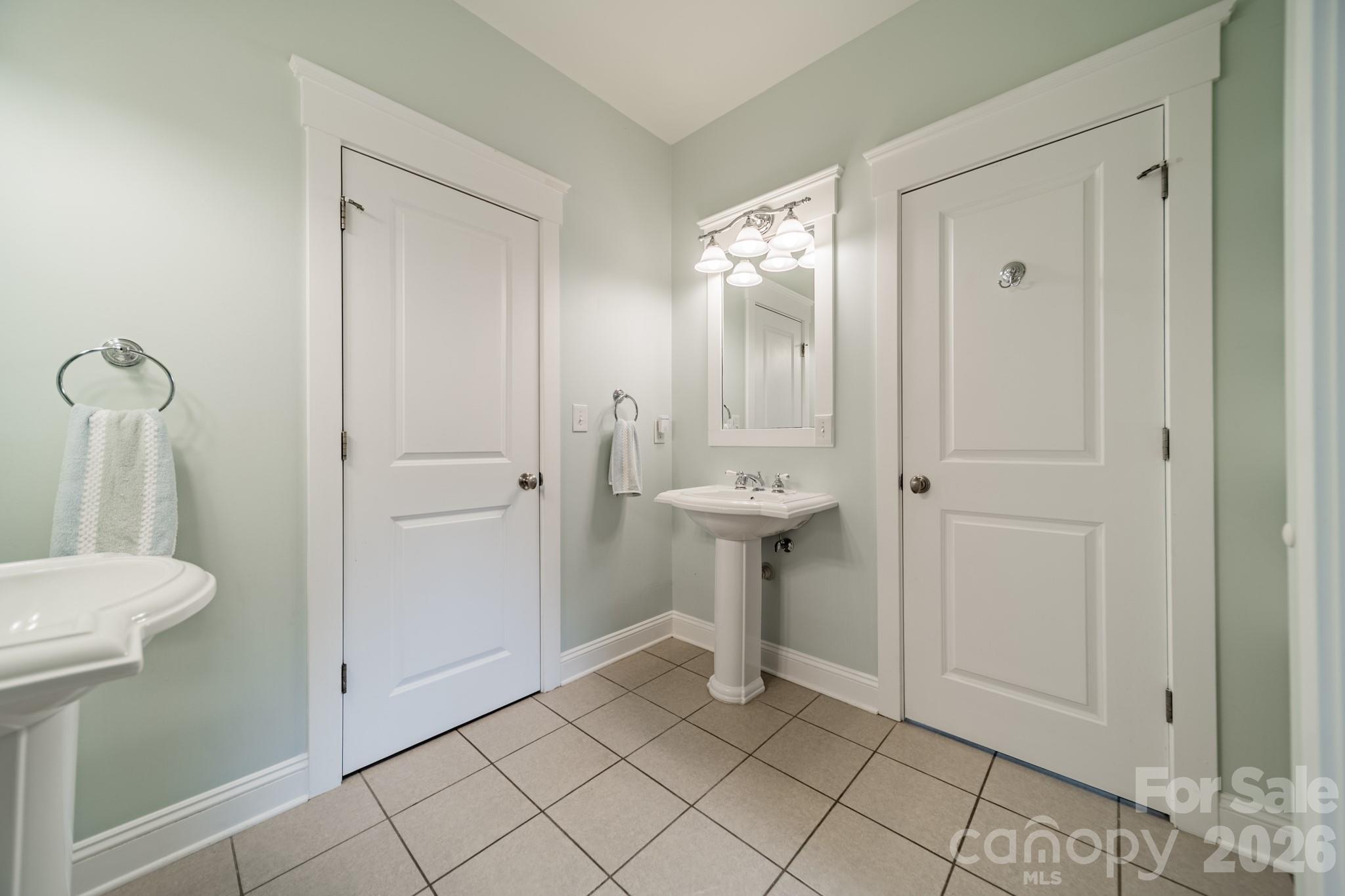 215 Freshwater Lane