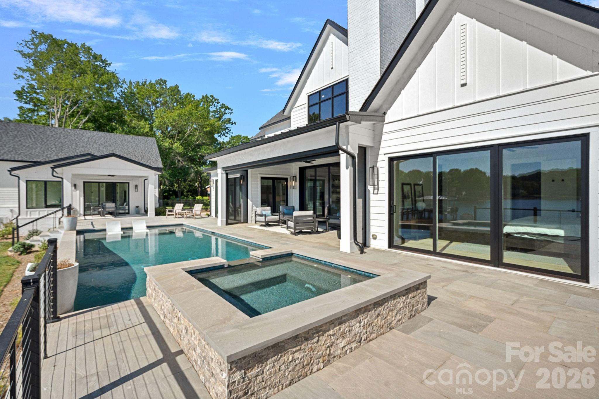 16906 Lake Shore Drive