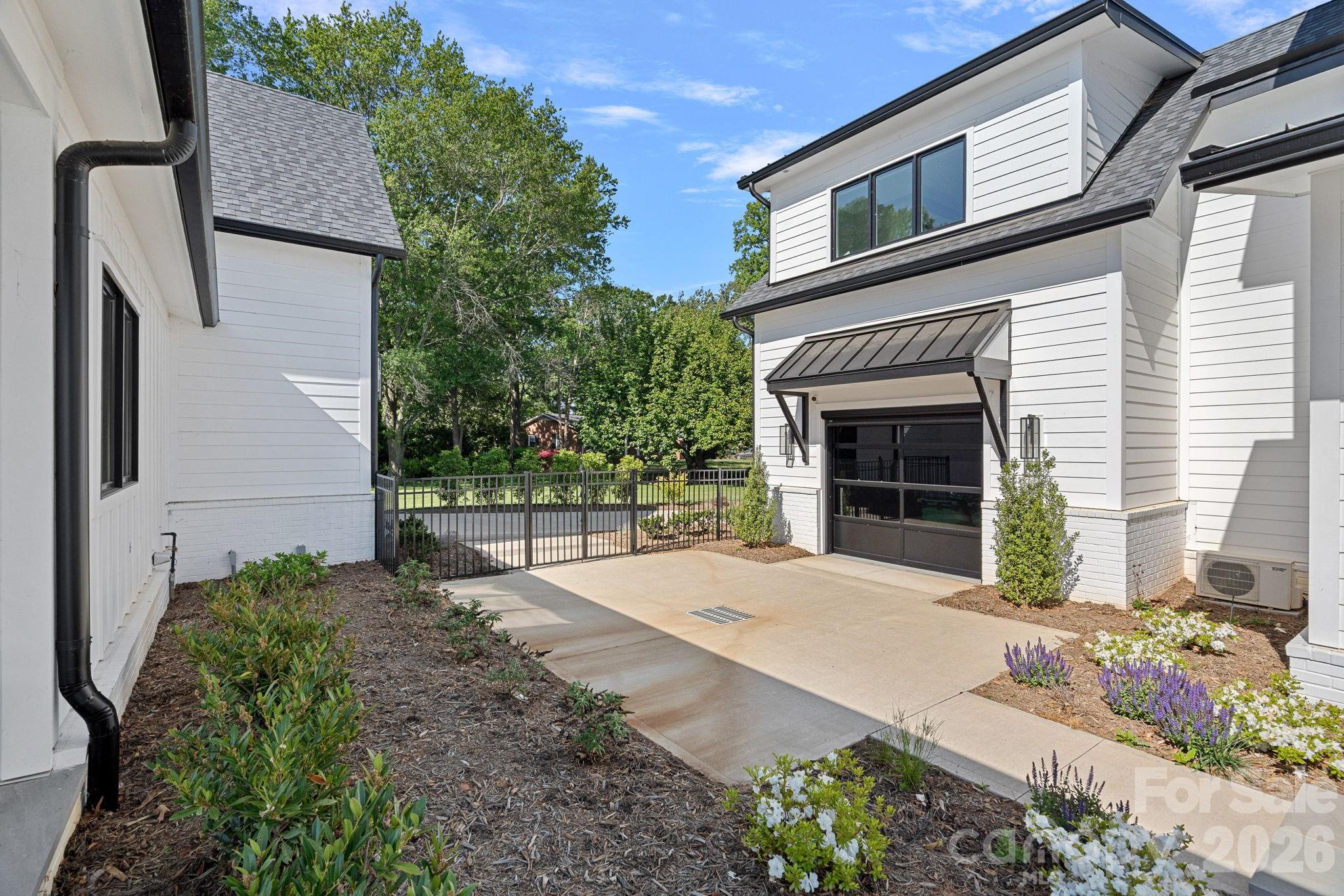 16906 Lake Shore Drive