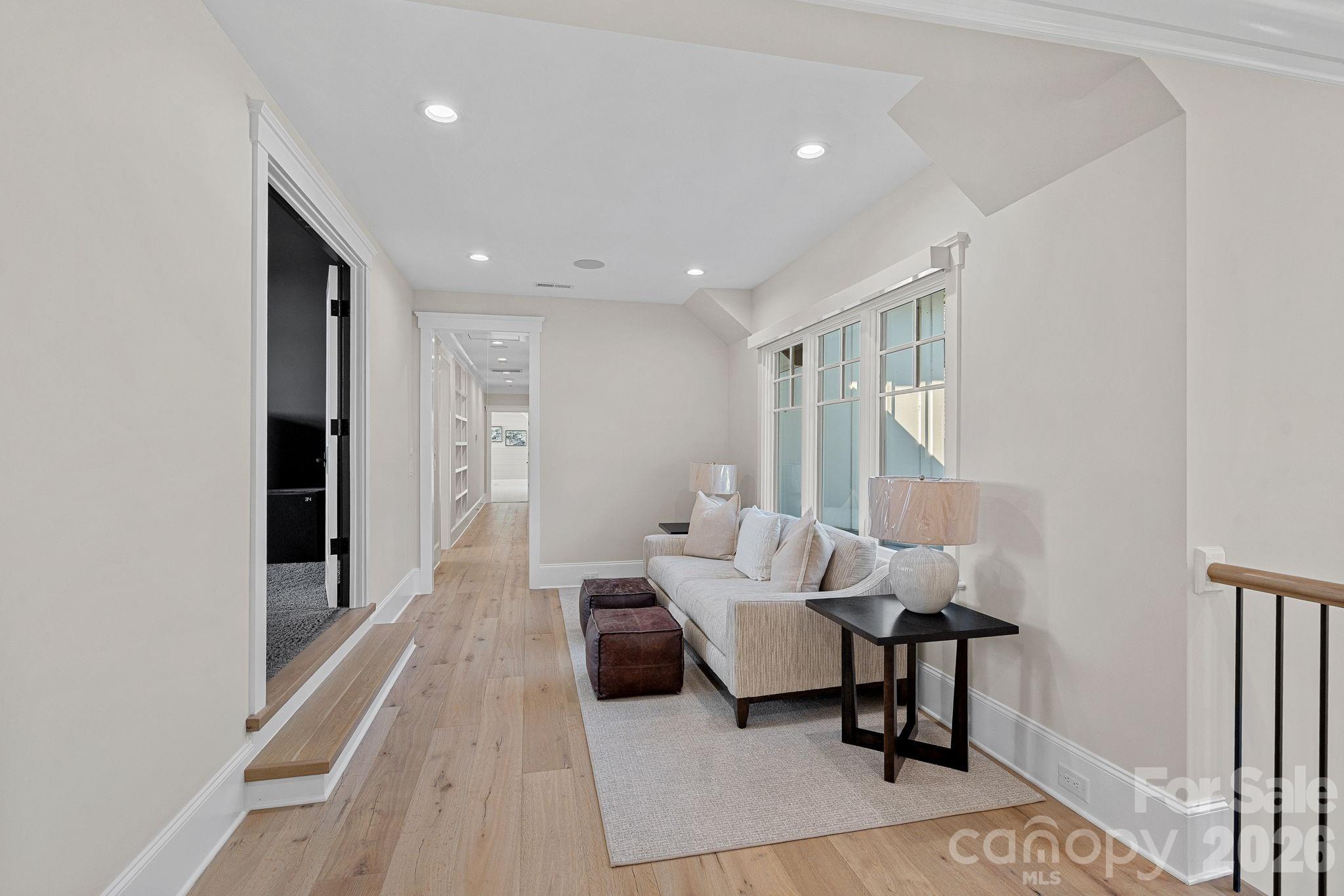 16906 Lake Shore Drive