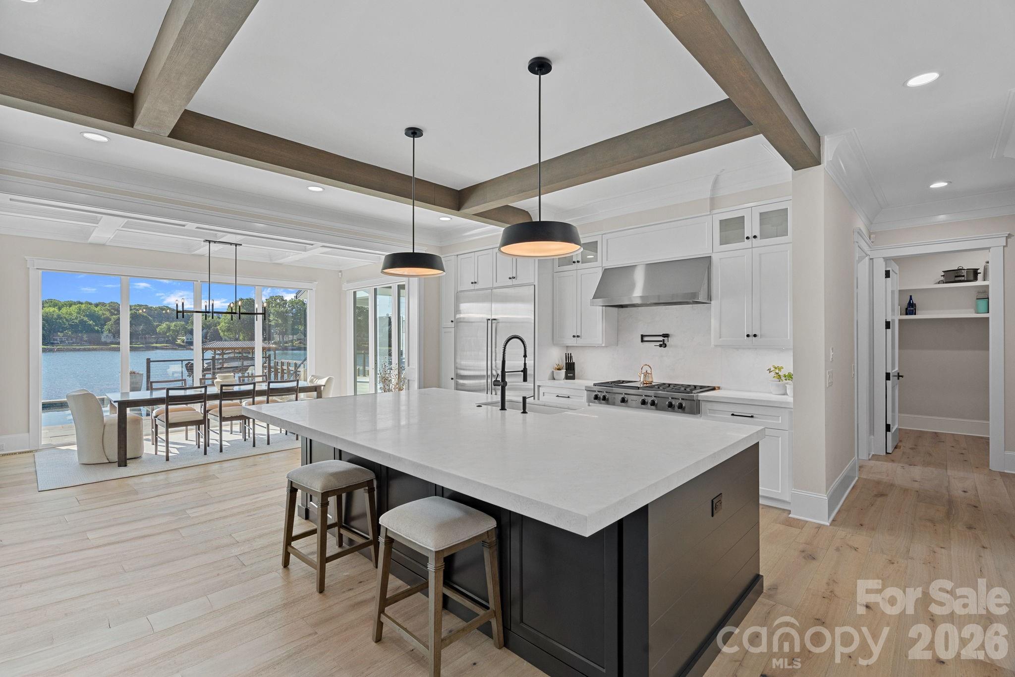 16906 Lake Shore Drive