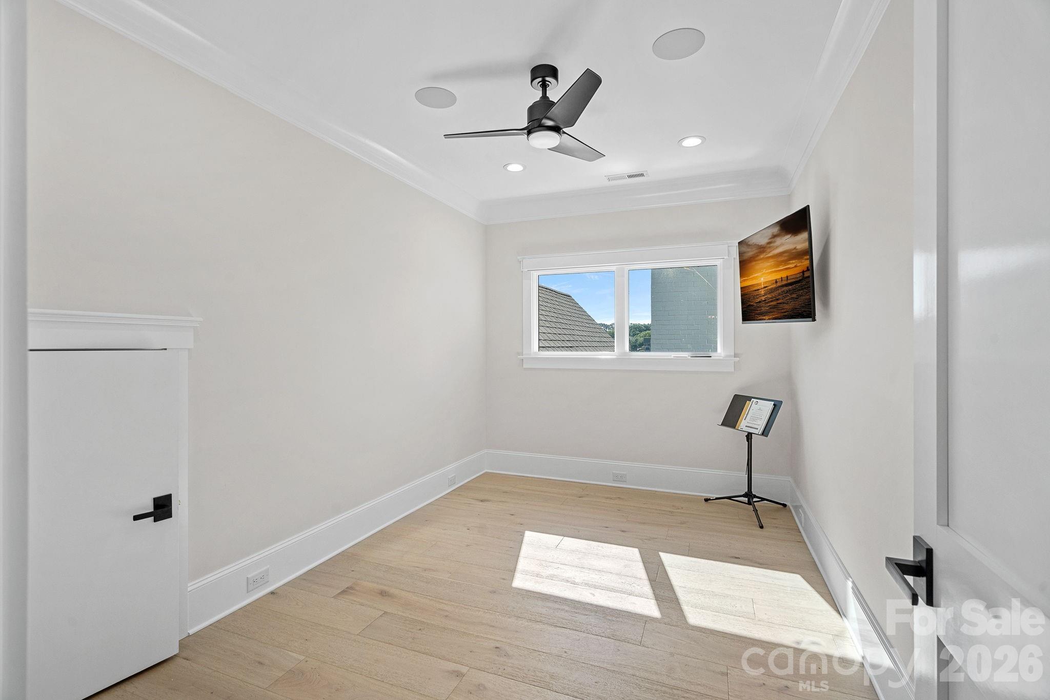 16906 Lake Shore Drive