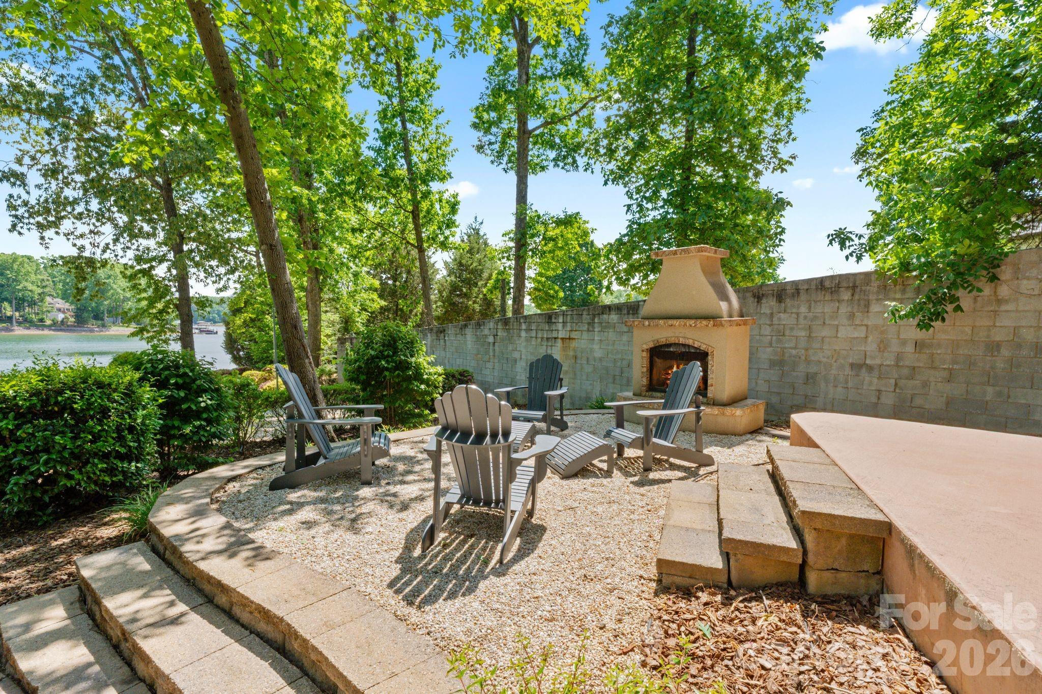 450 Greenbay Road