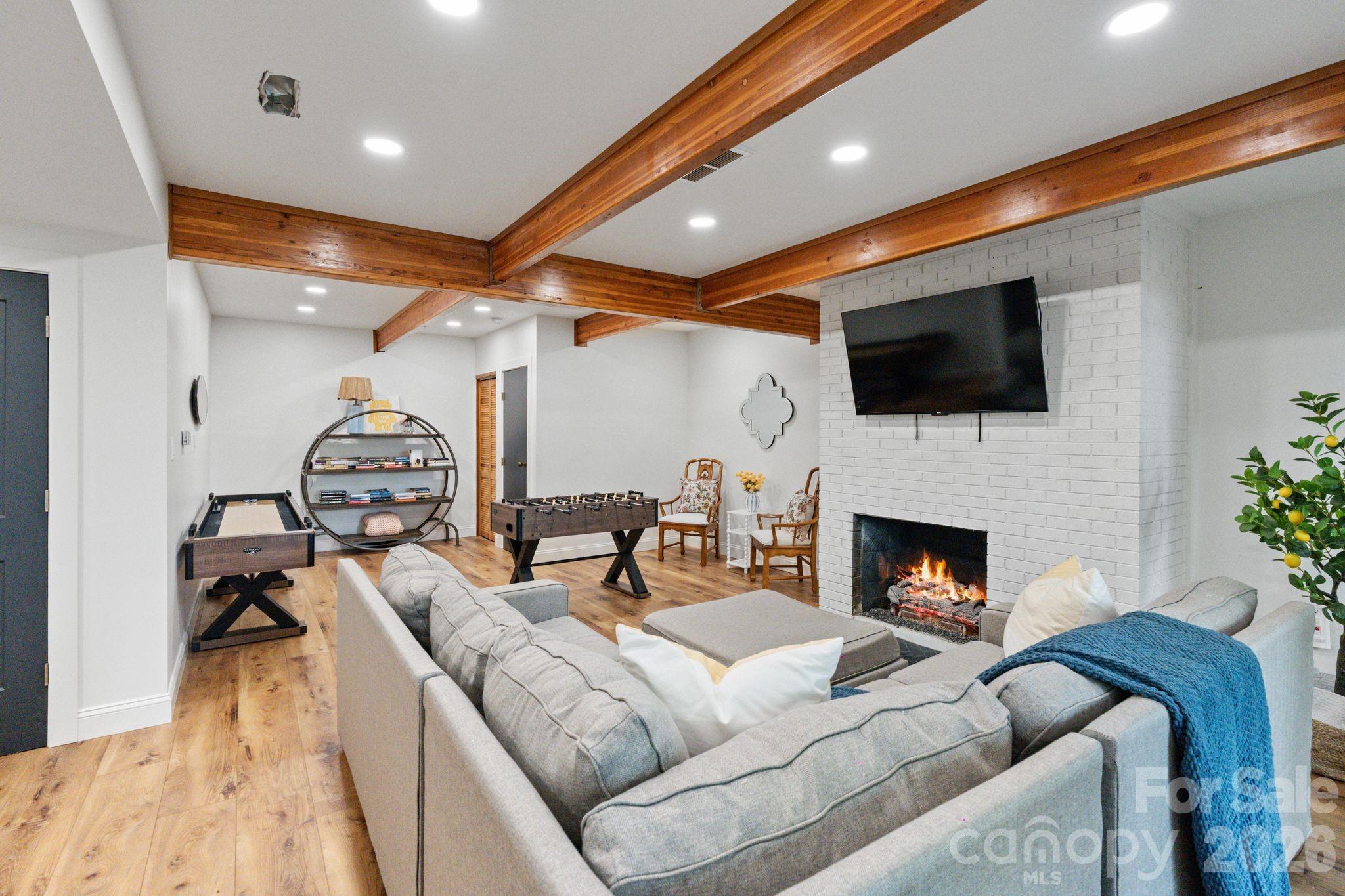 450 Greenbay Road