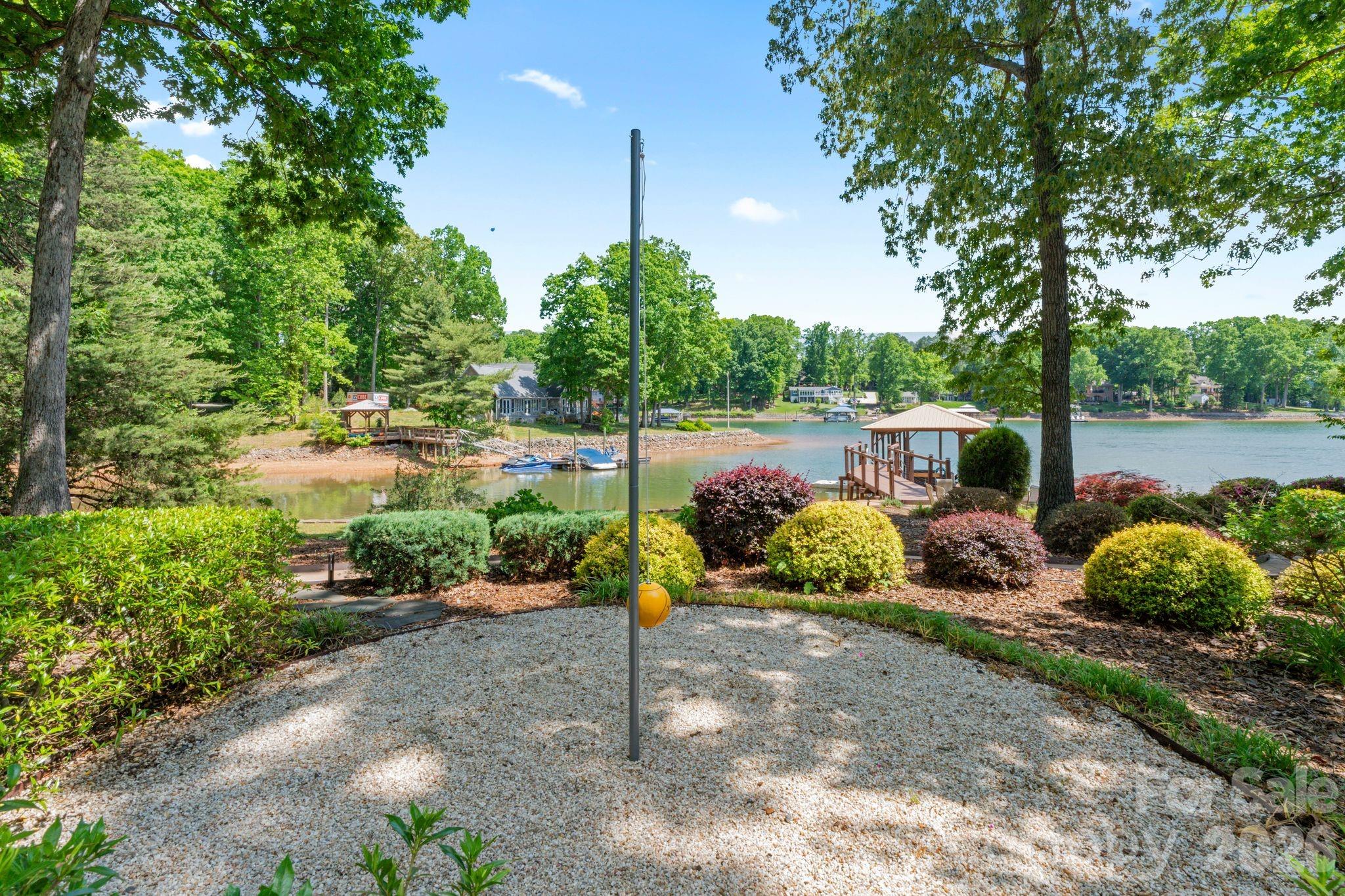 450 Greenbay Road