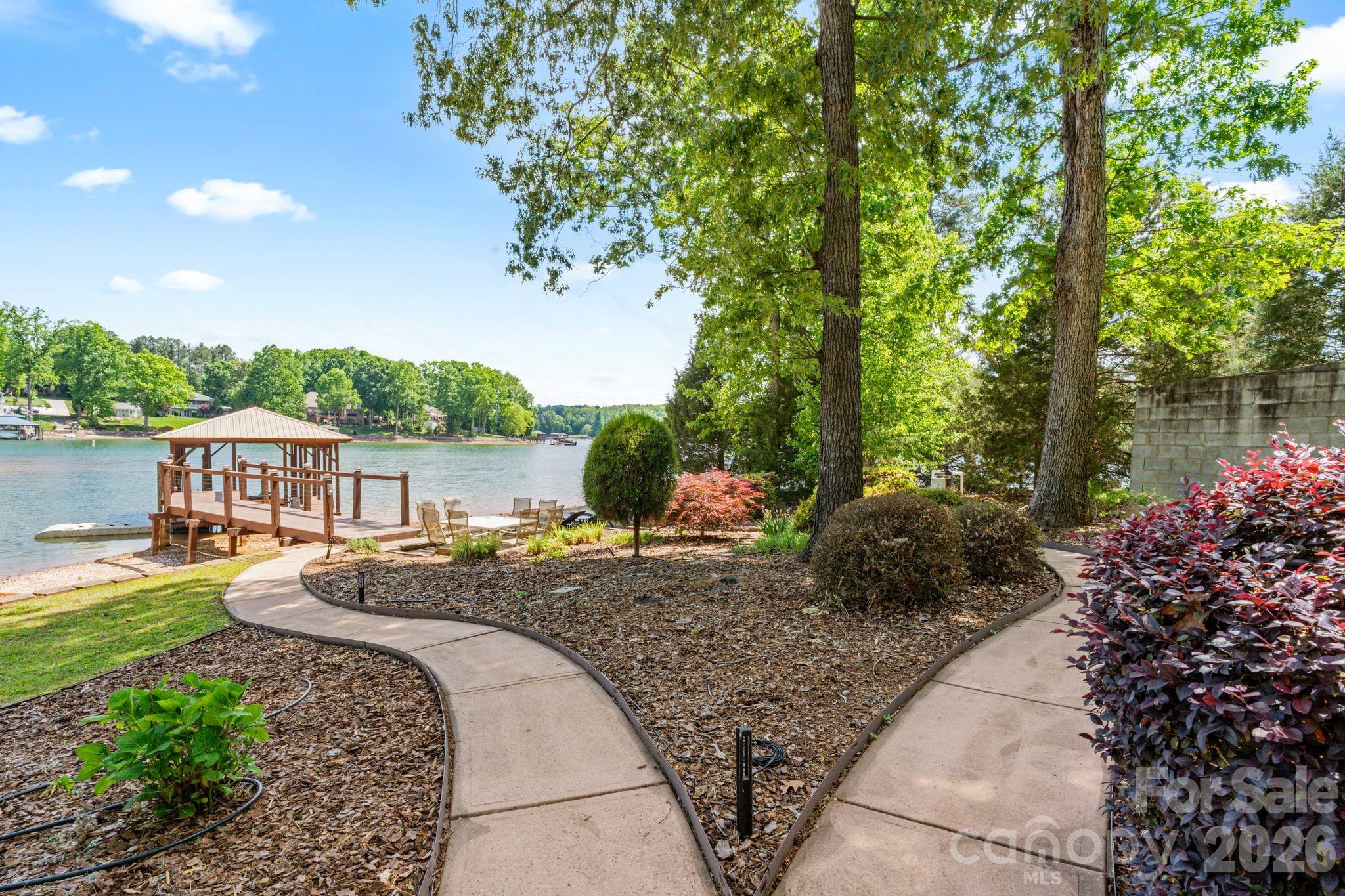 450 Greenbay Road