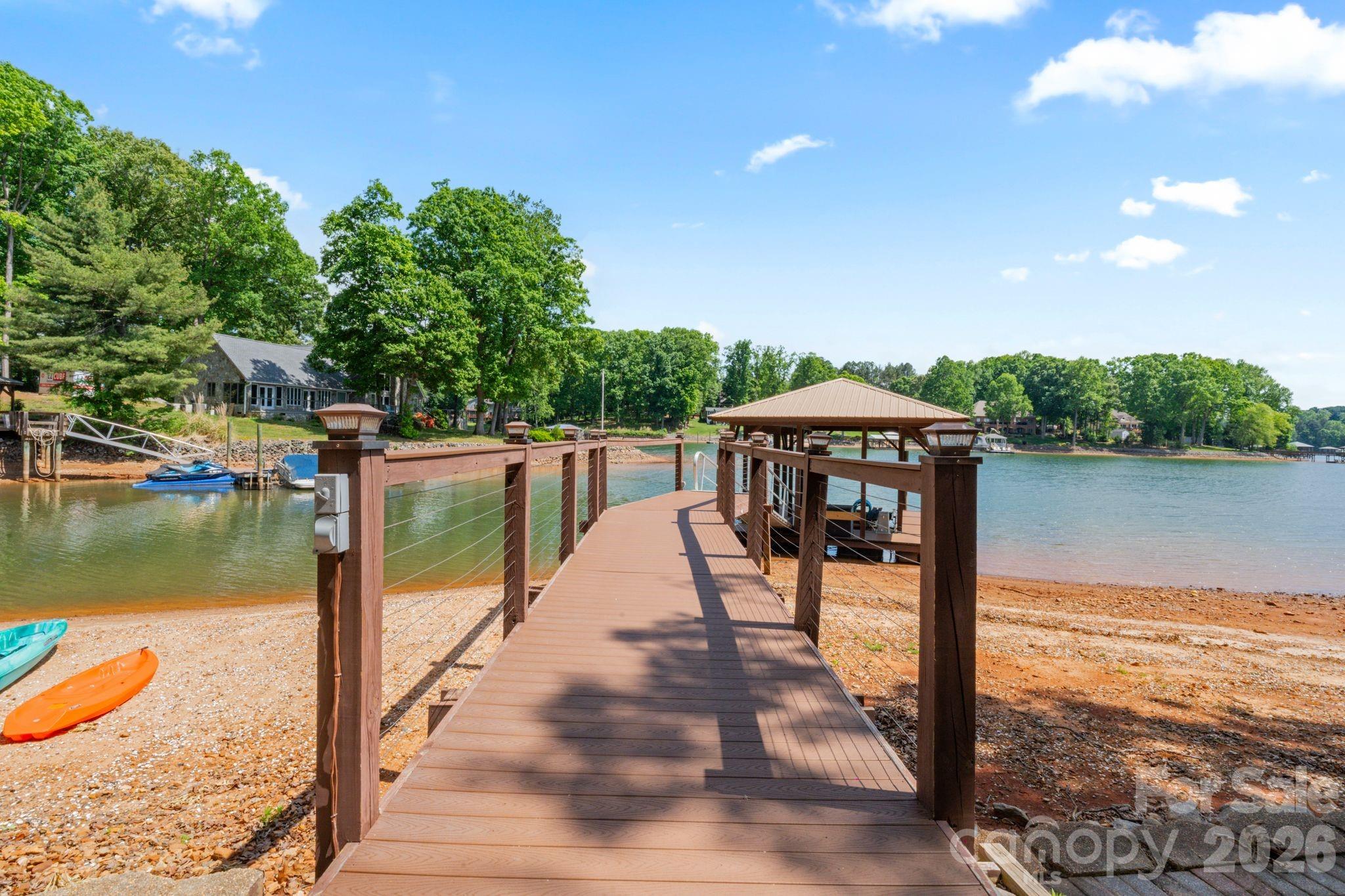 450 Greenbay Road