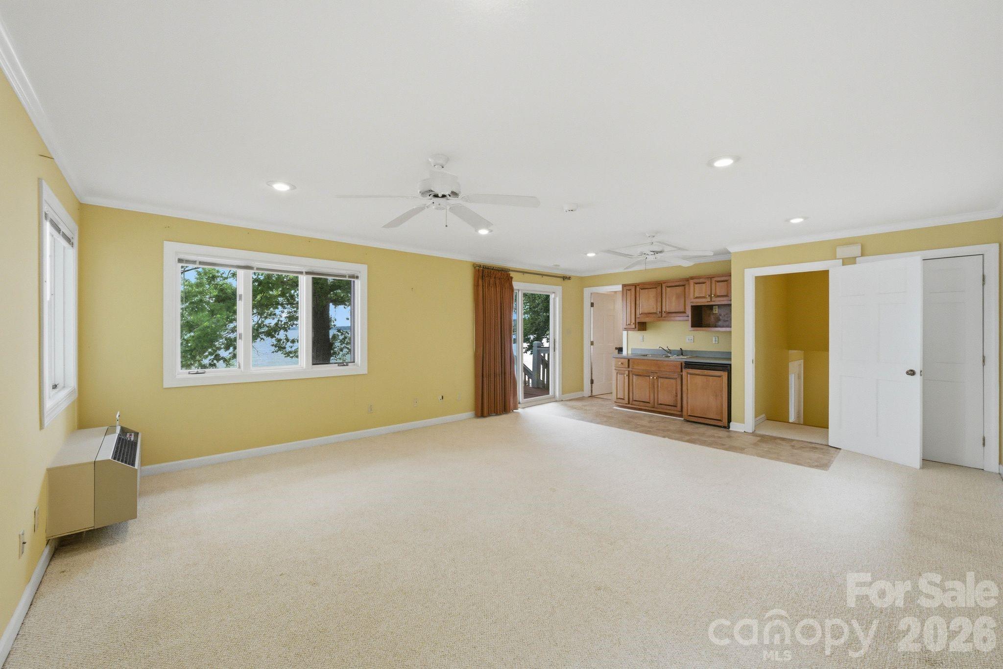 3725 Kingfisher Lane